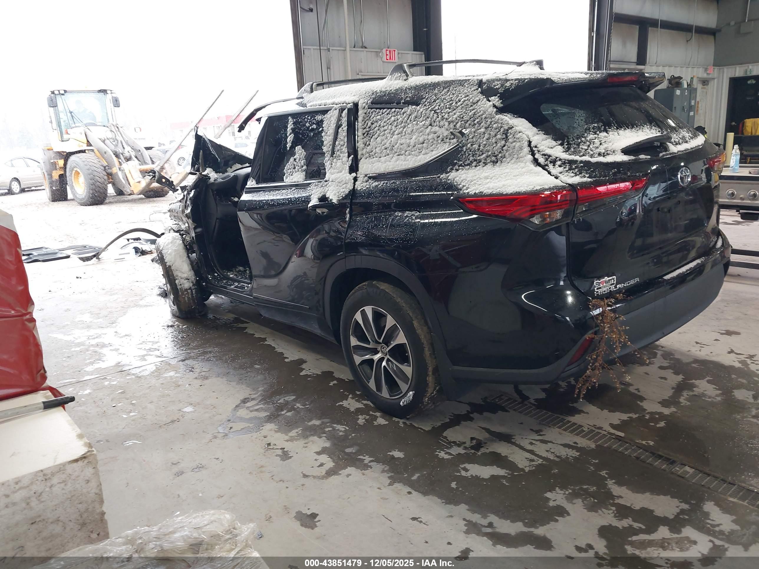 TOYOTA HIGHLANDER image 3