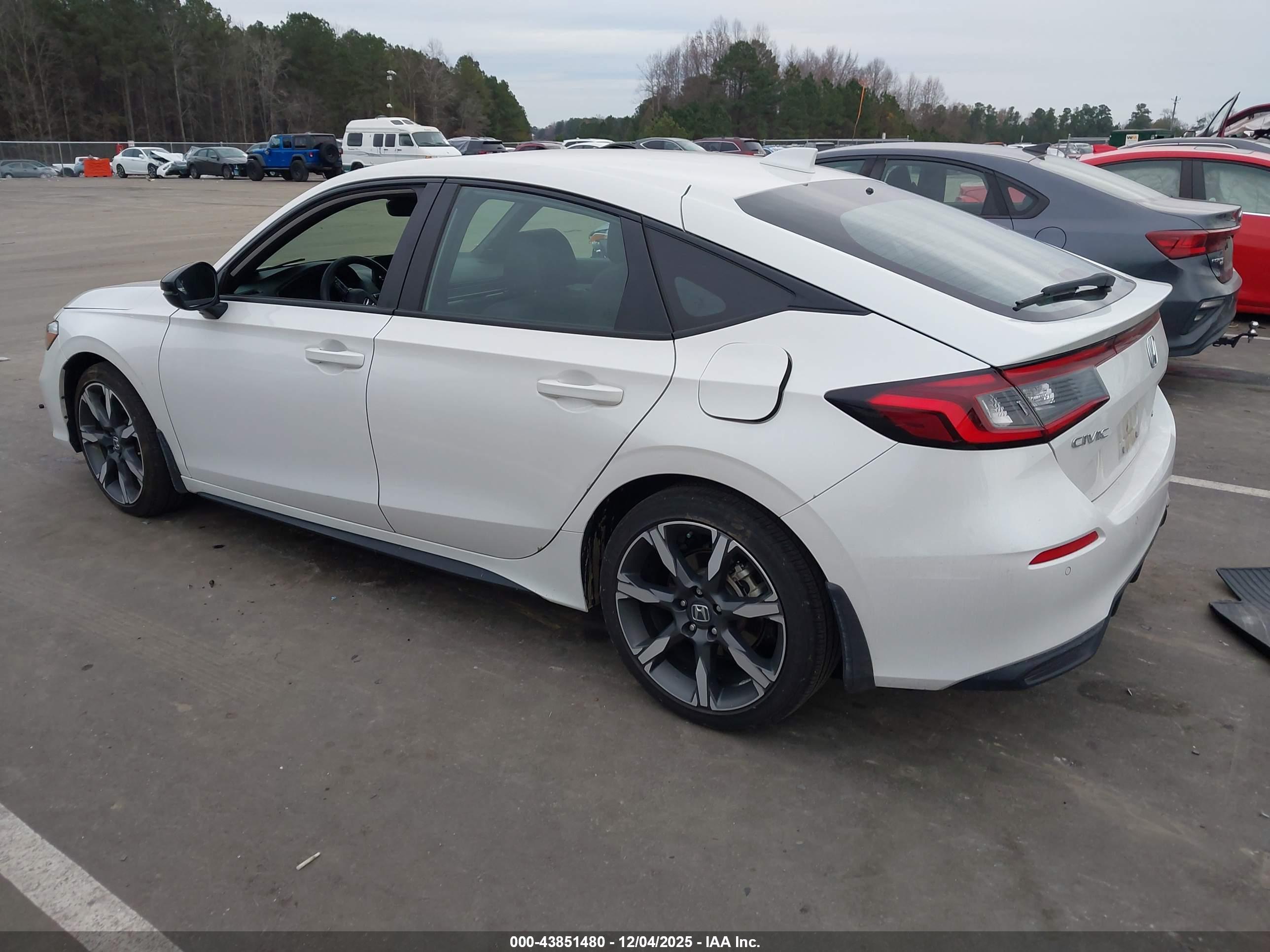 HONDA CIVIC image 3