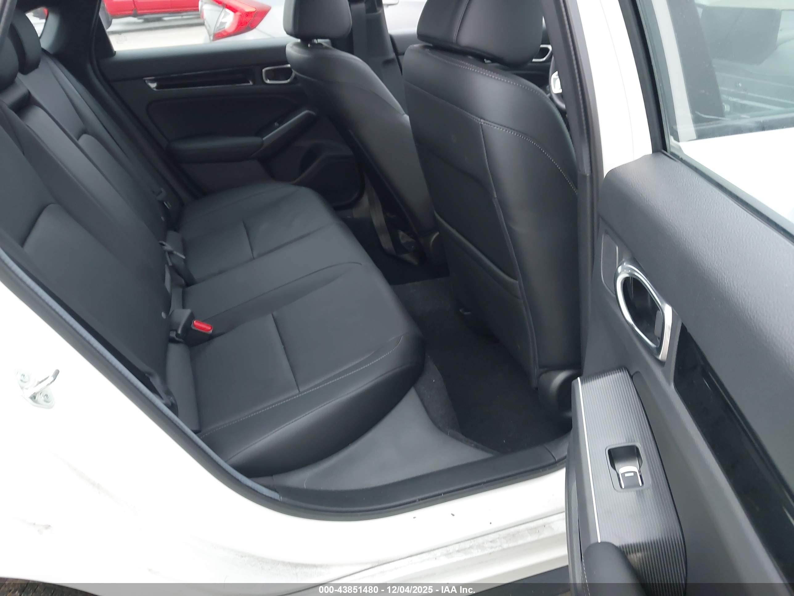 HONDA CIVIC image 8