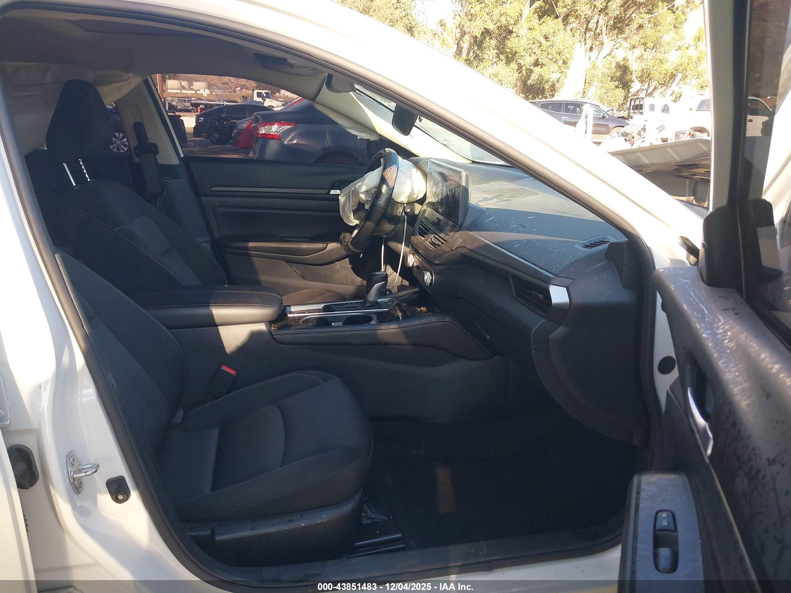 NISSAN ALTIMA image 5