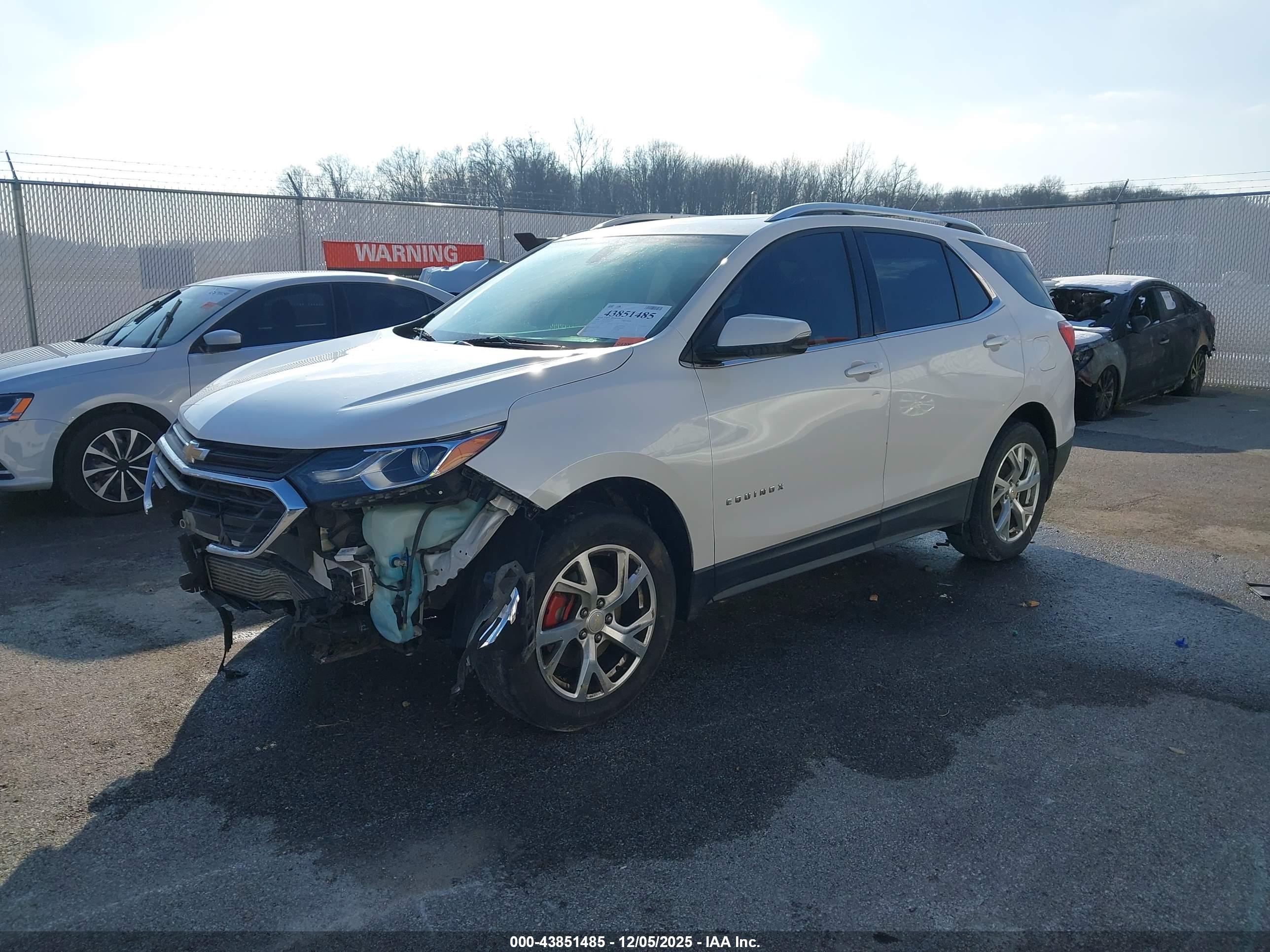 CHEVROLET EQUINOX image 2