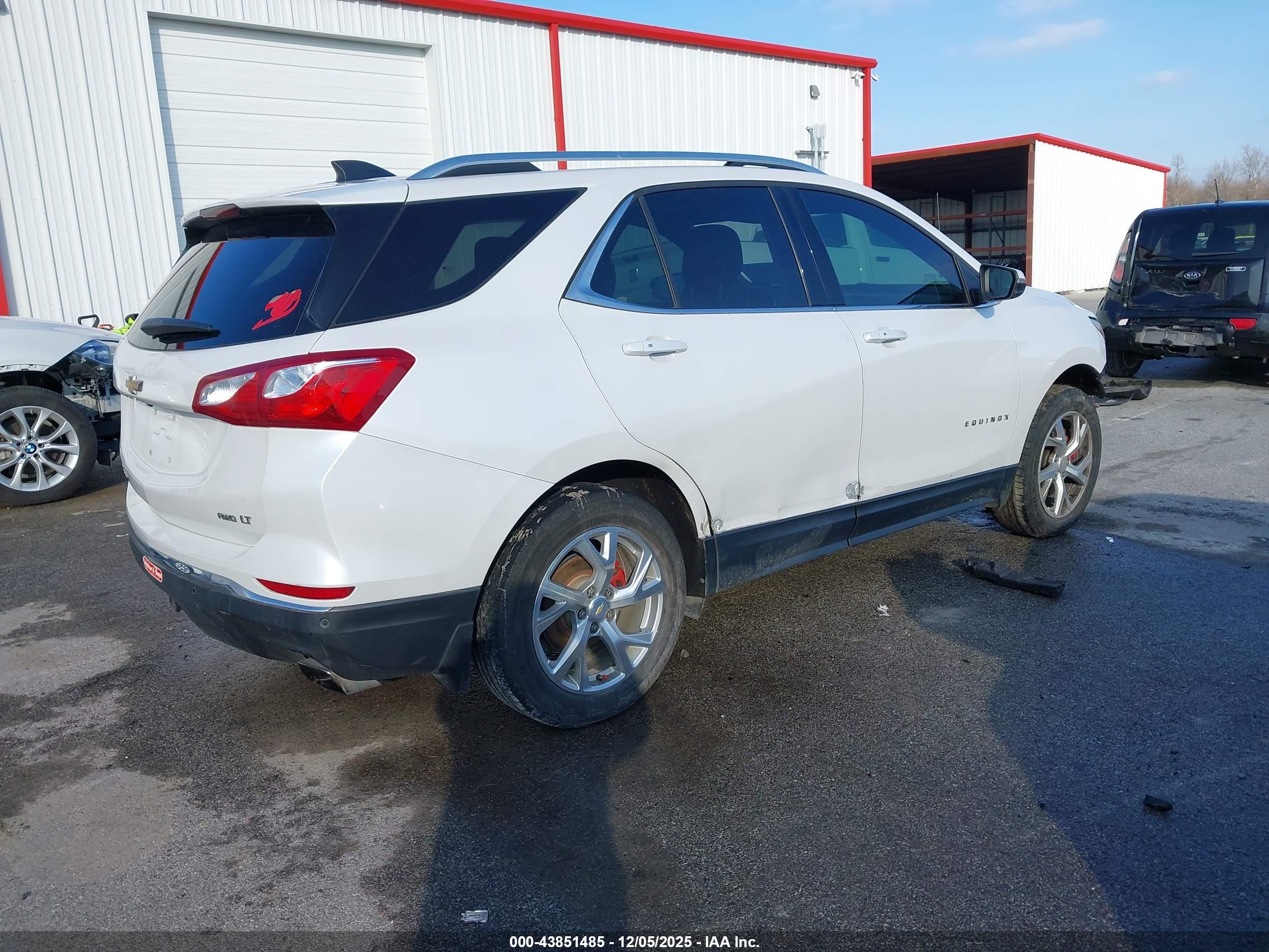 CHEVROLET EQUINOX image 4