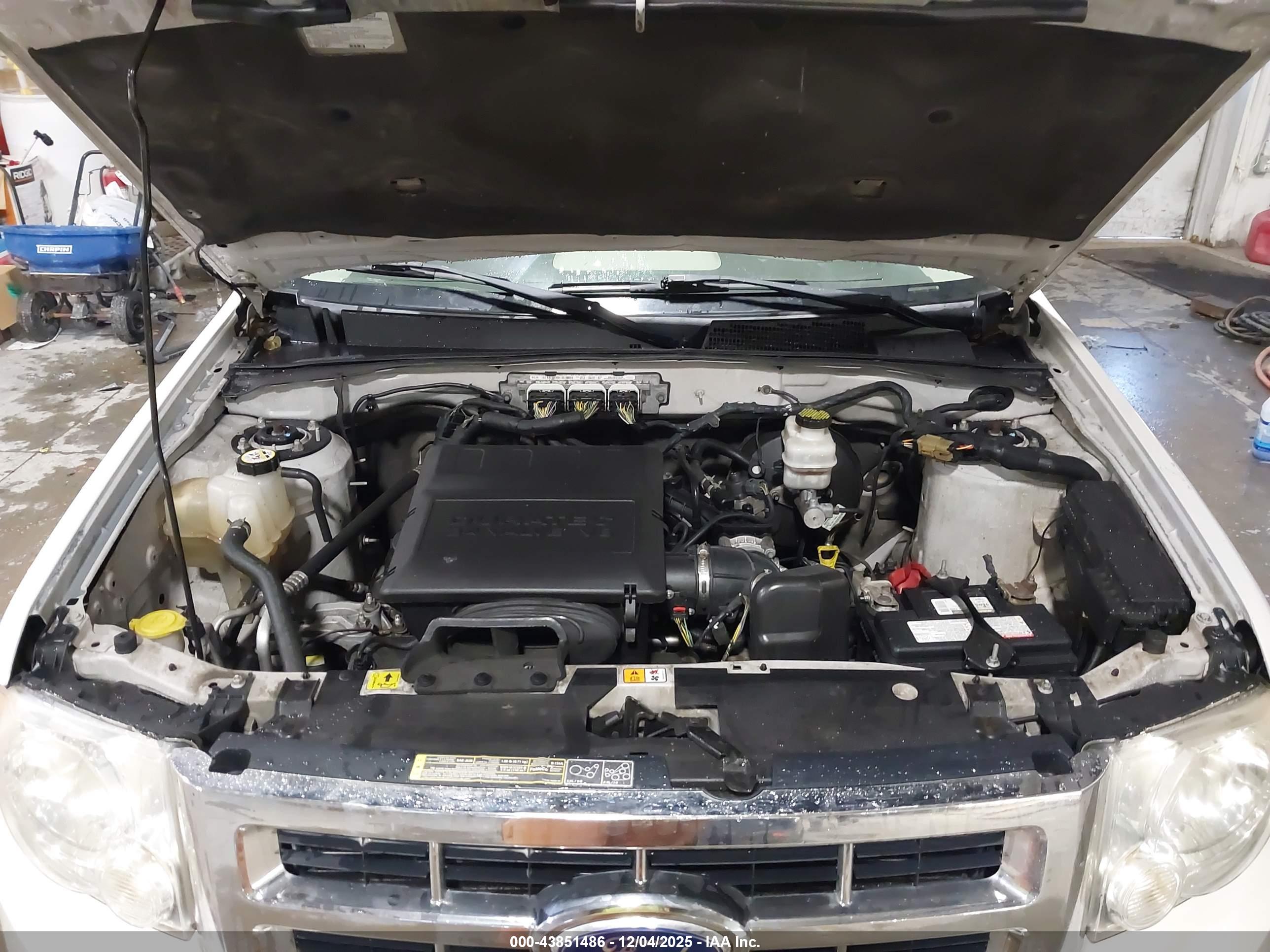 FORD ESCAPE image 10