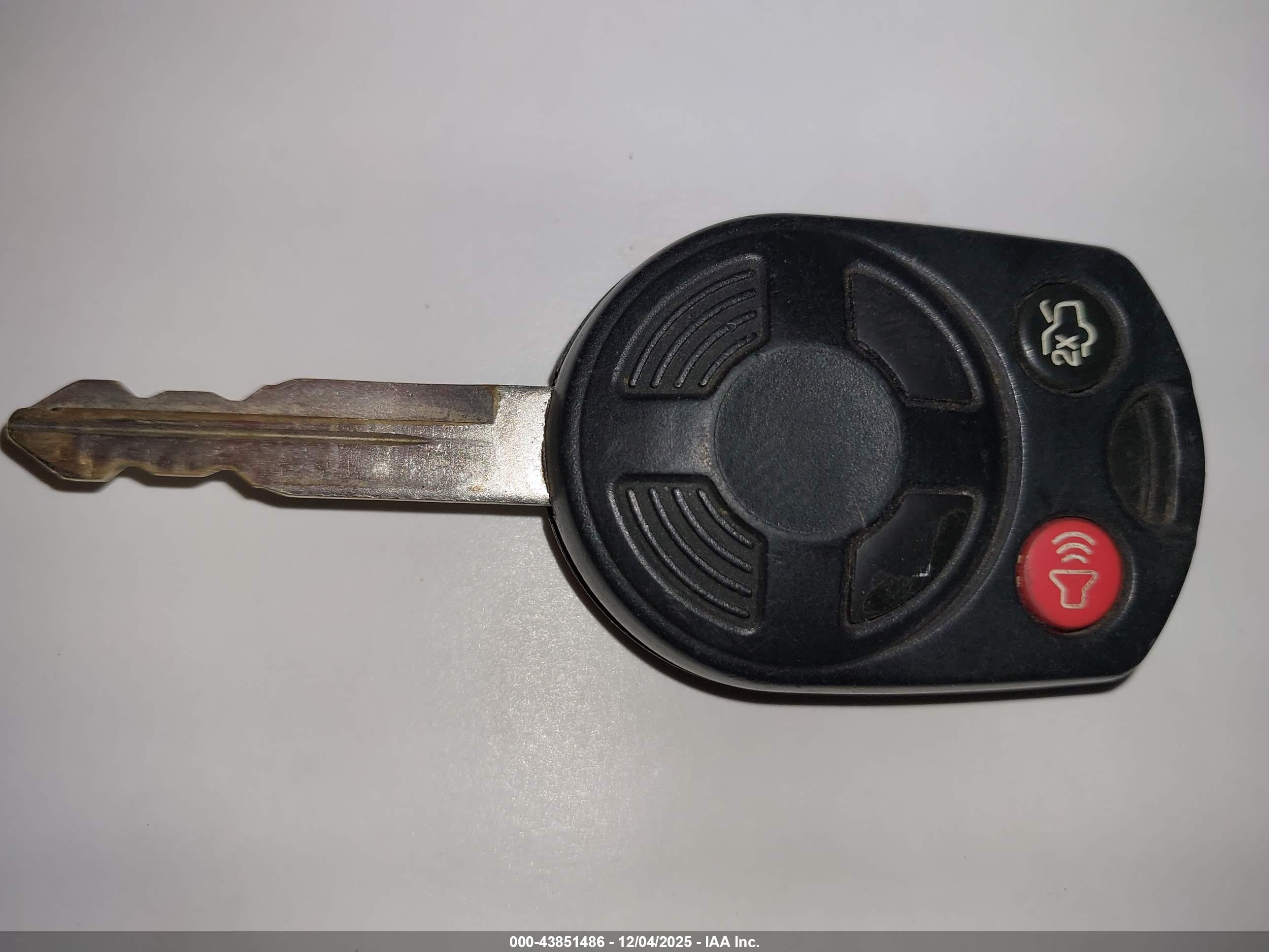FORD ESCAPE image 11