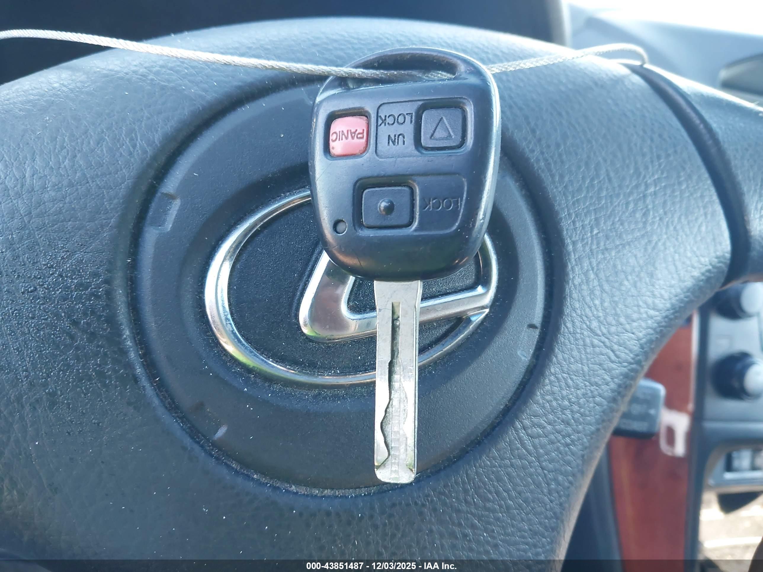 LEXUS RX image 11
