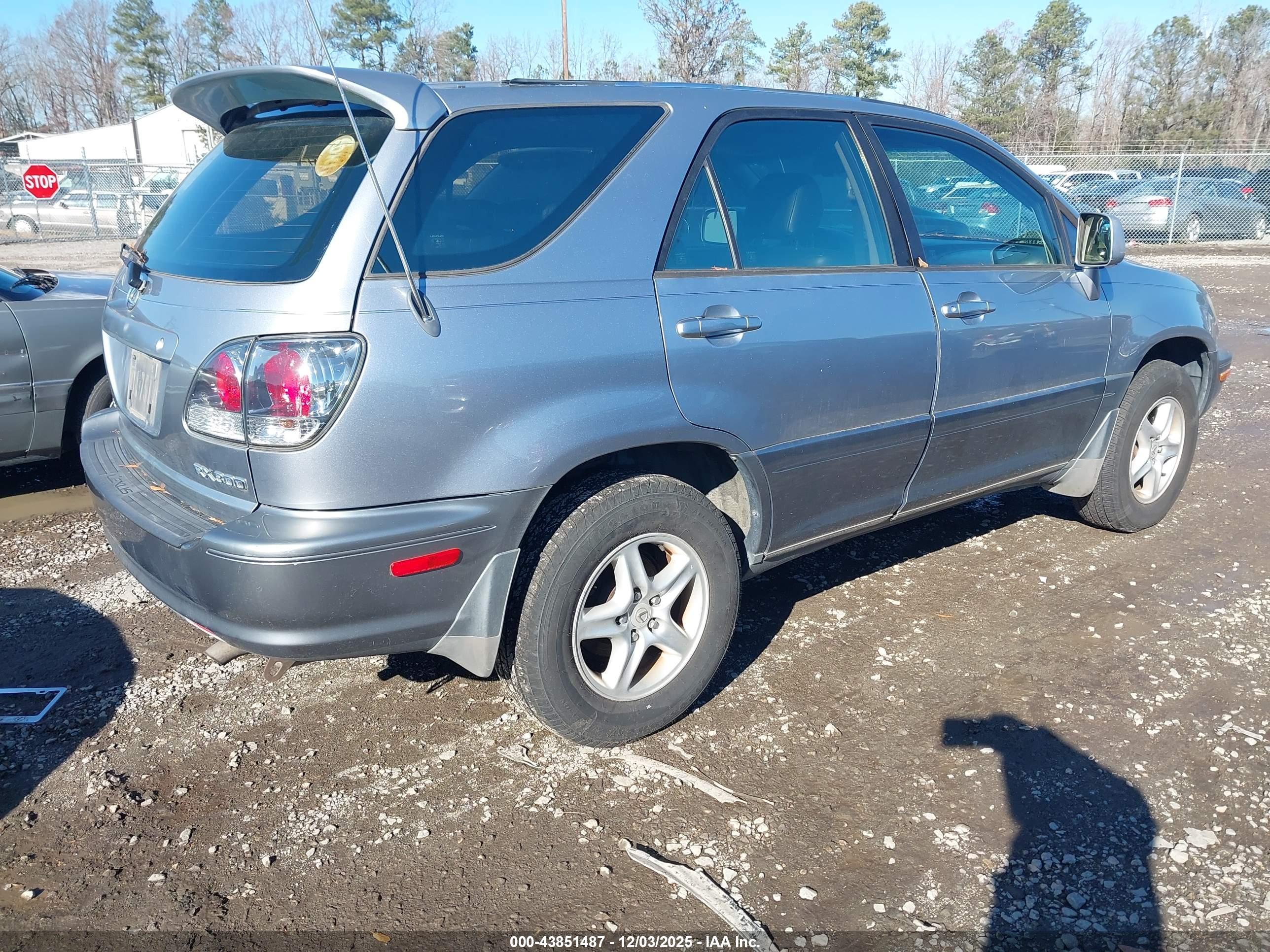 LEXUS RX image 4