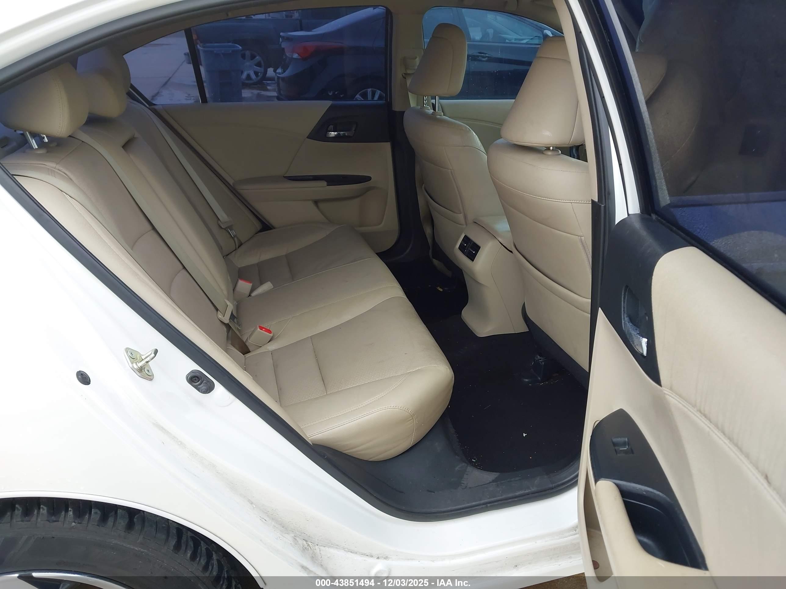 HONDA ACCORD image 8