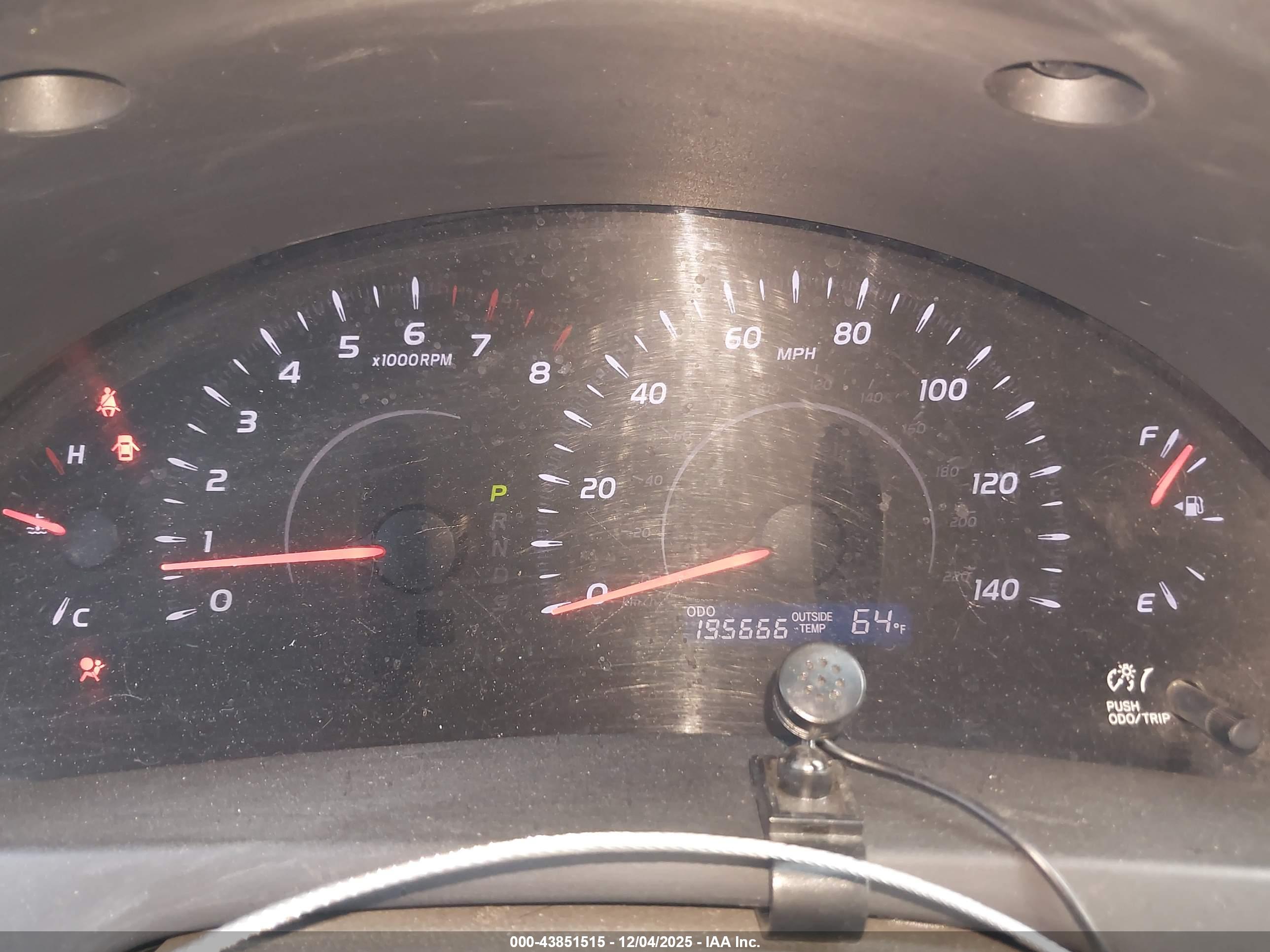 TOYOTA CAMRY image 7