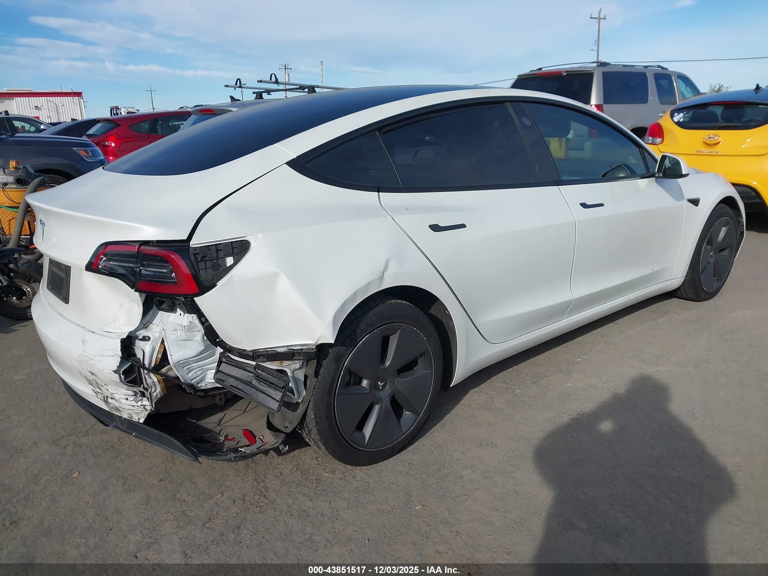 TESLA MODEL image 4