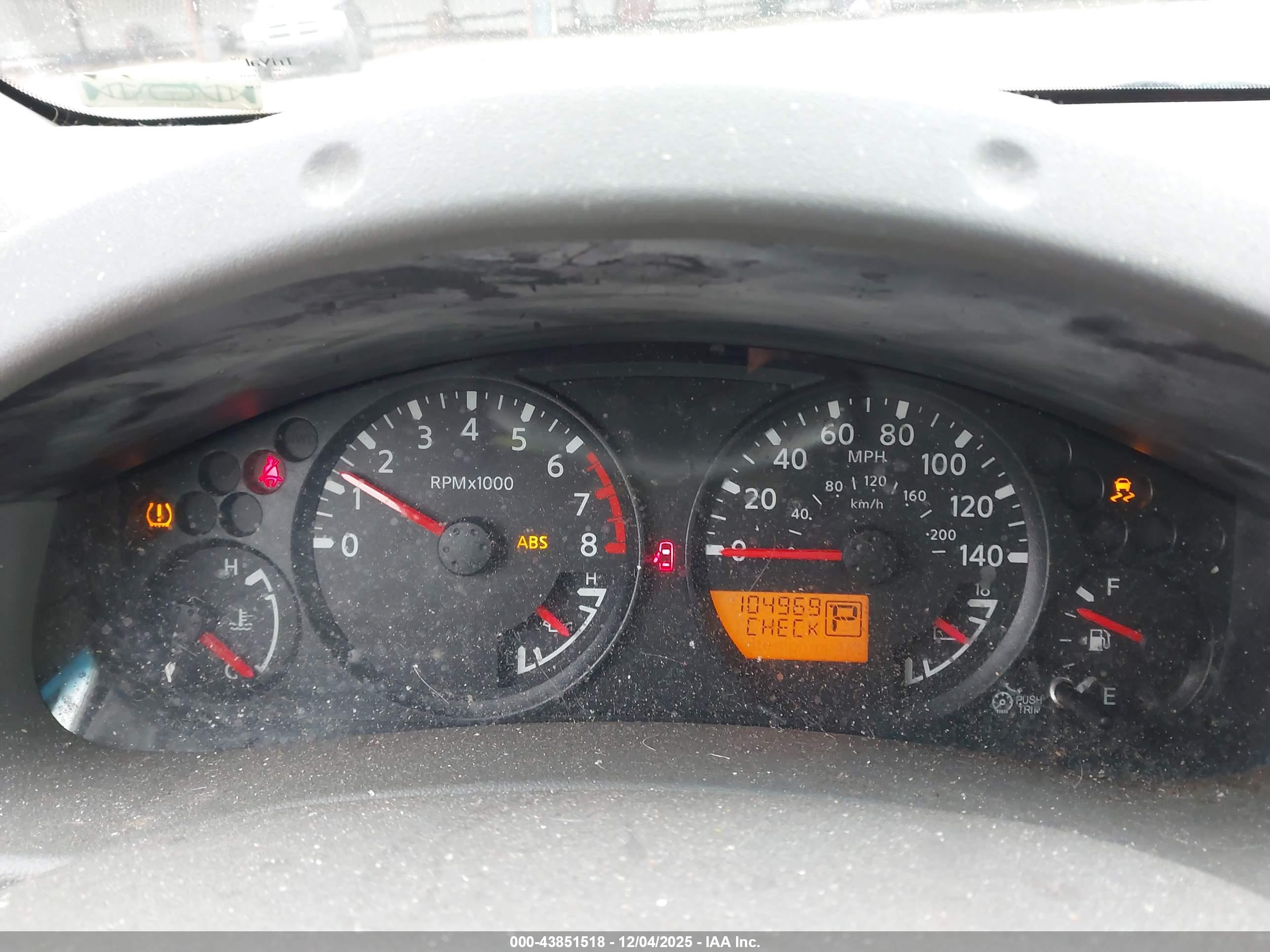 NISSAN FRONTIER image 7