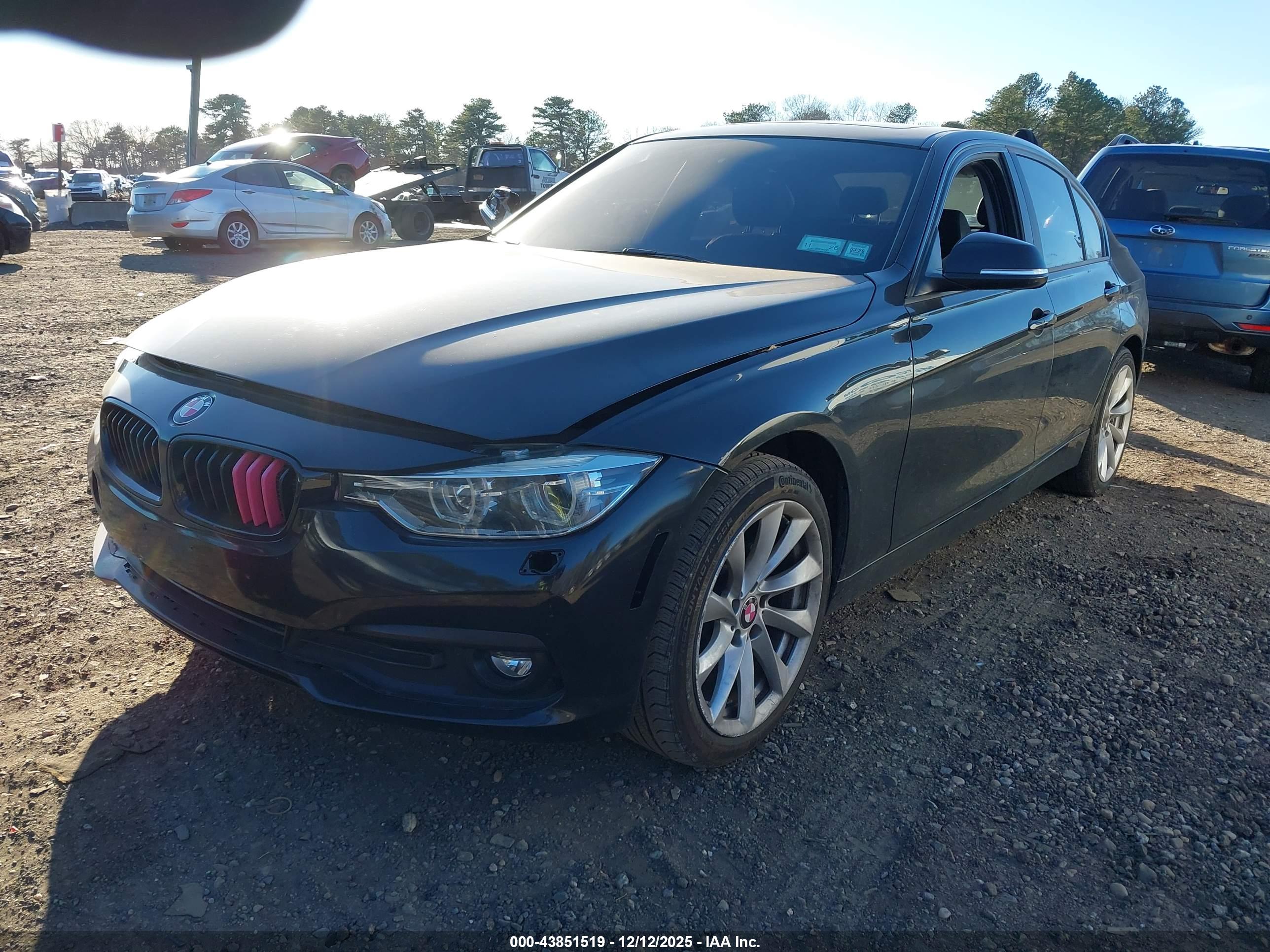 BMW 320I image 2