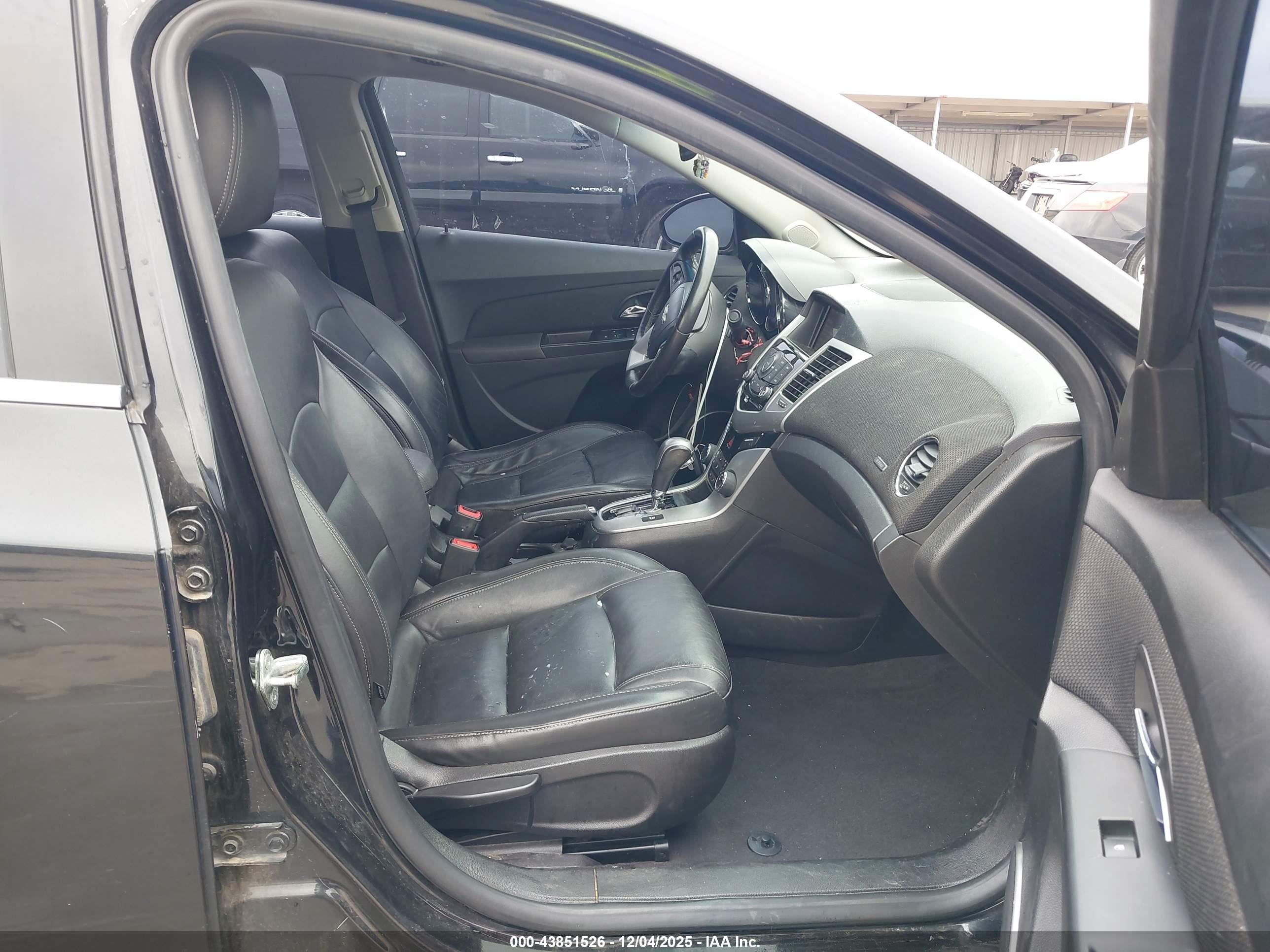 CHEVROLET CRUZE image 5