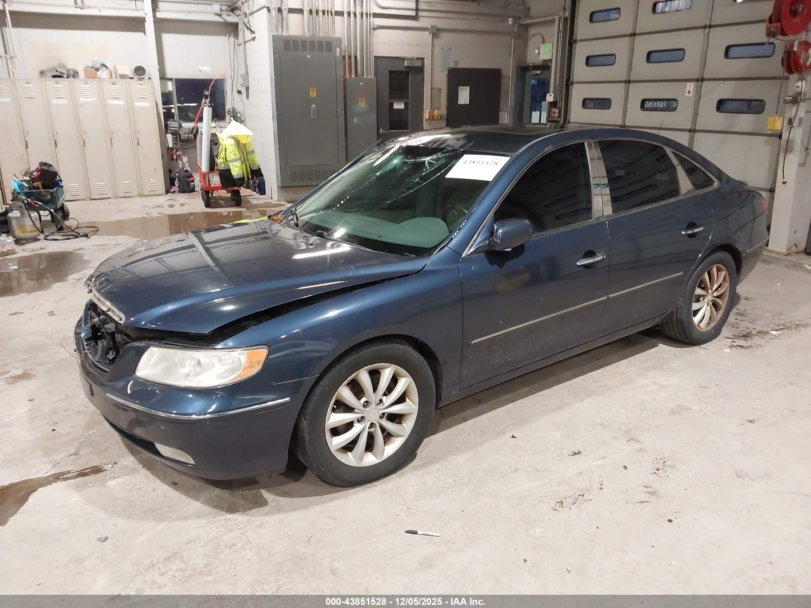 HYUNDAI AZERA image 2