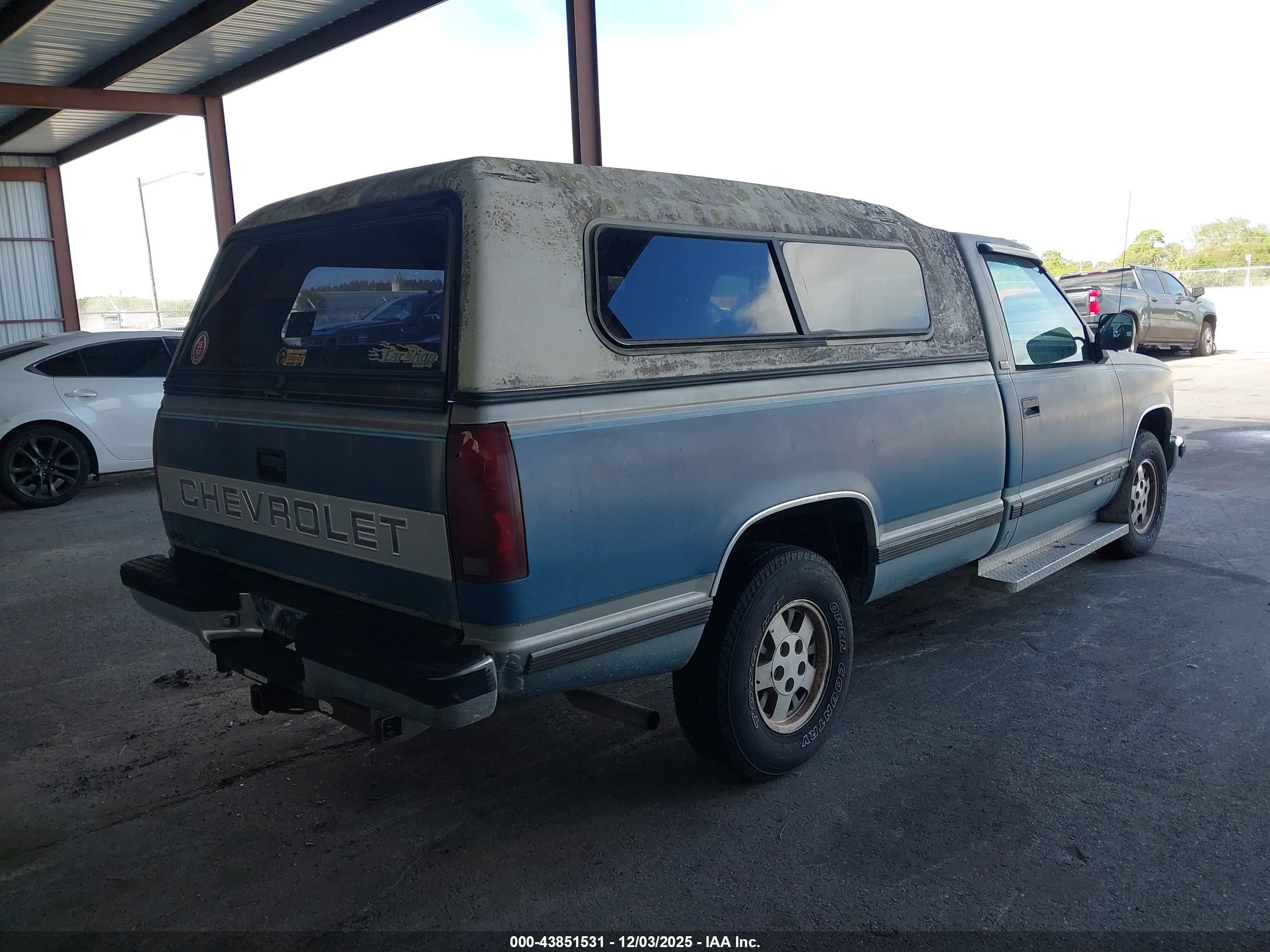CHEVROLET GMT-400 image 4