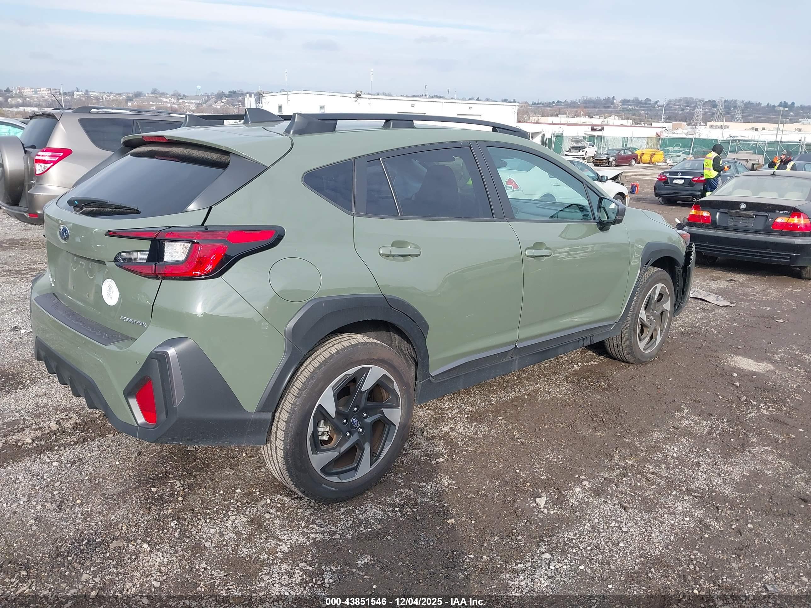 SUBARU CROSSTREK image 4