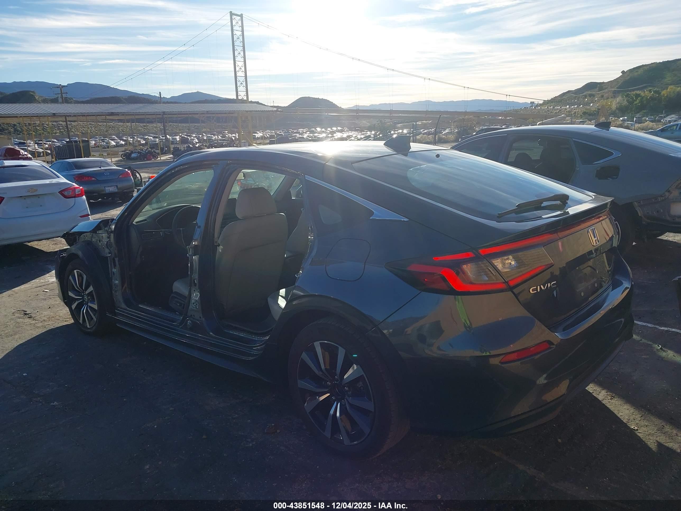 HONDA CIVIC image 3