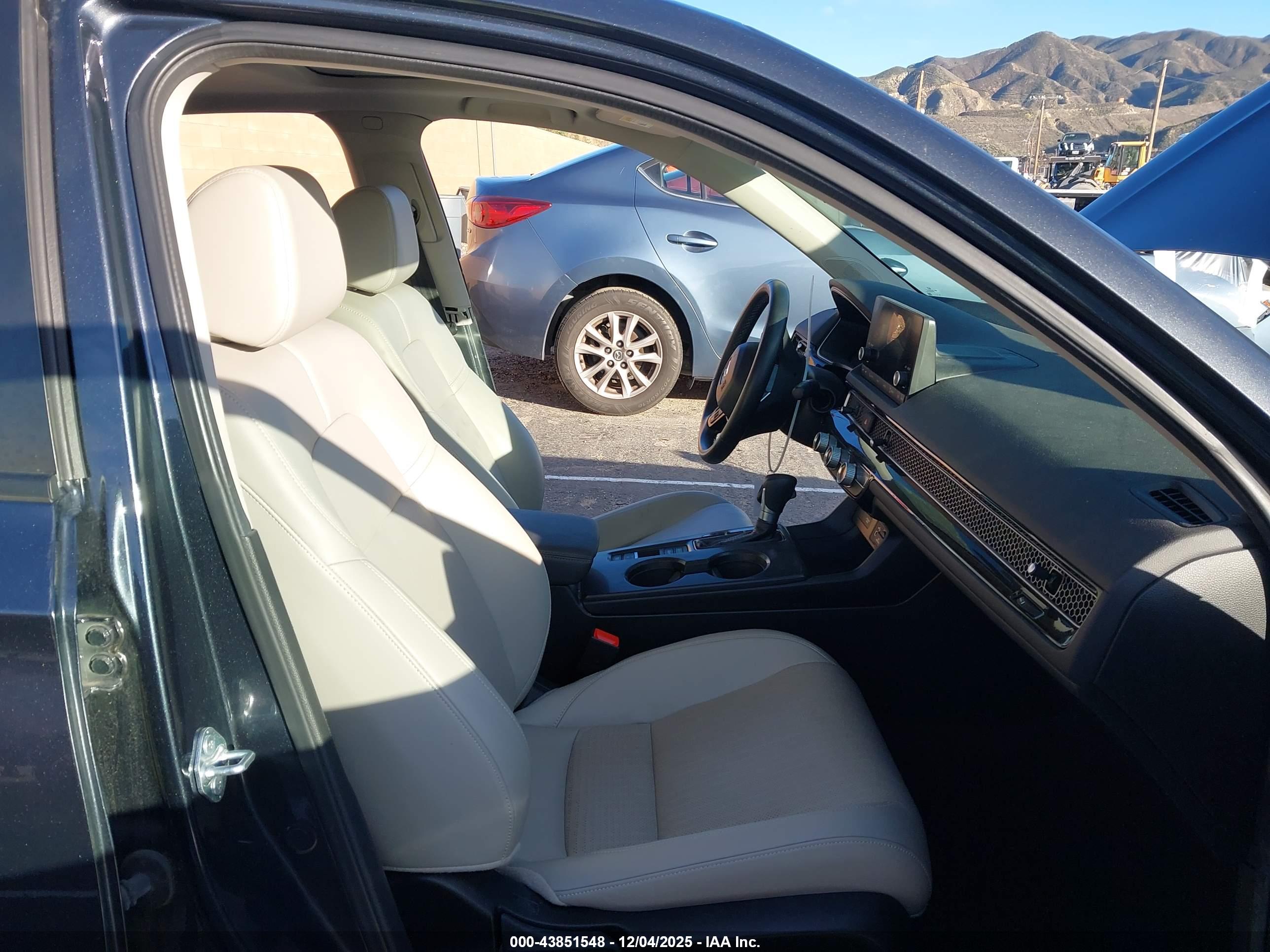 HONDA CIVIC image 5