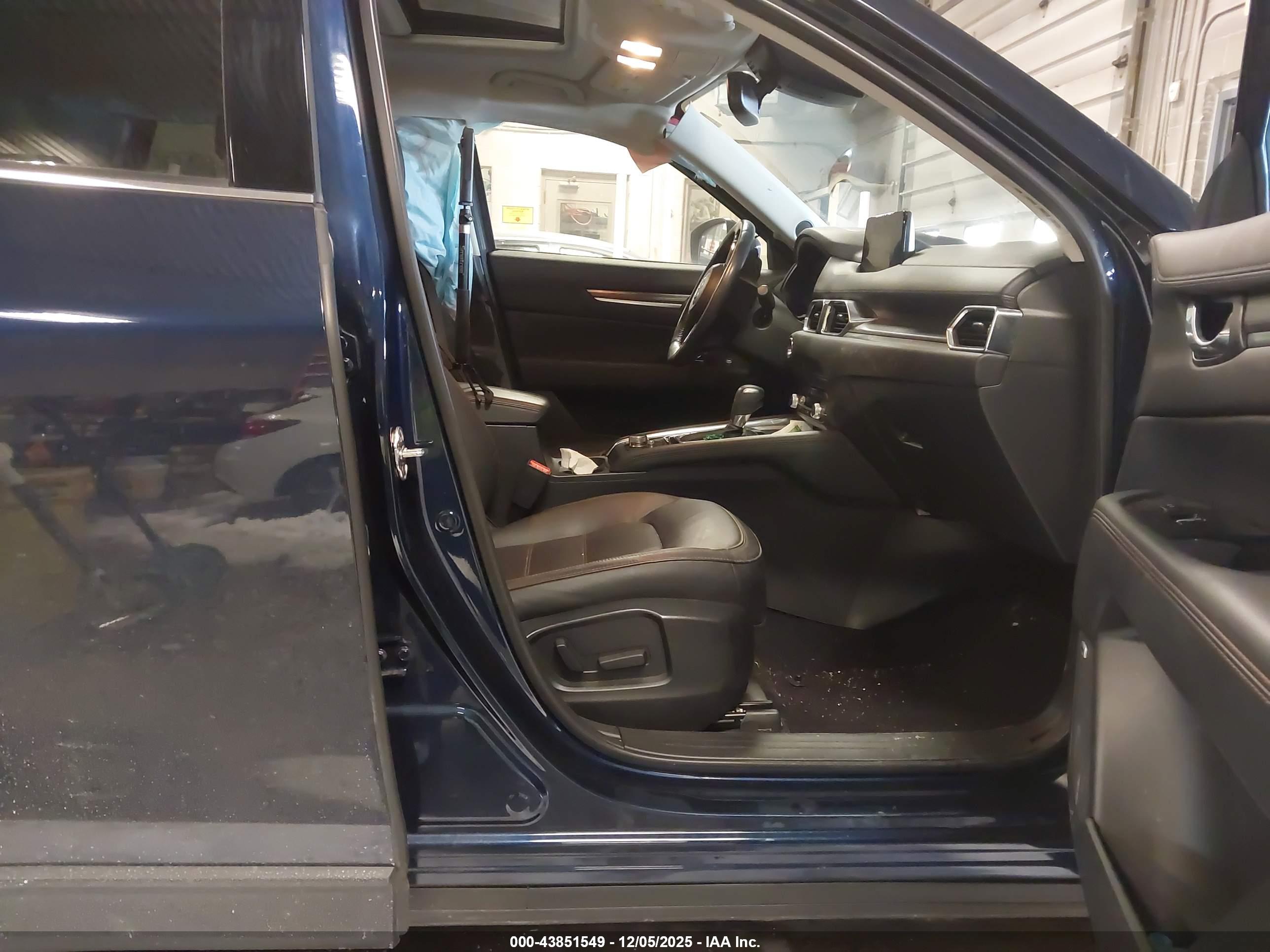 MAZDA CX-5 image 5