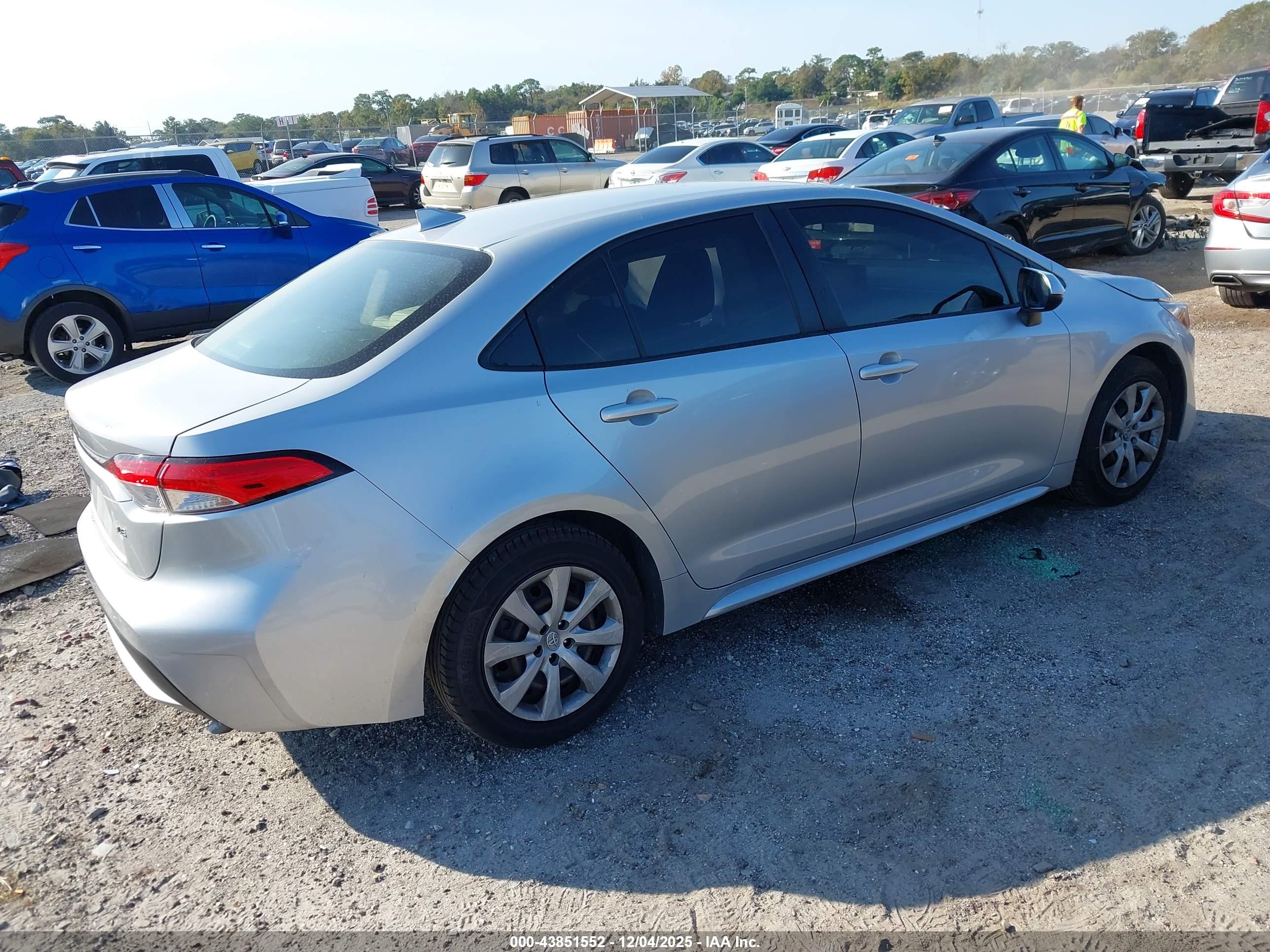TOYOTA COROLLA image 4