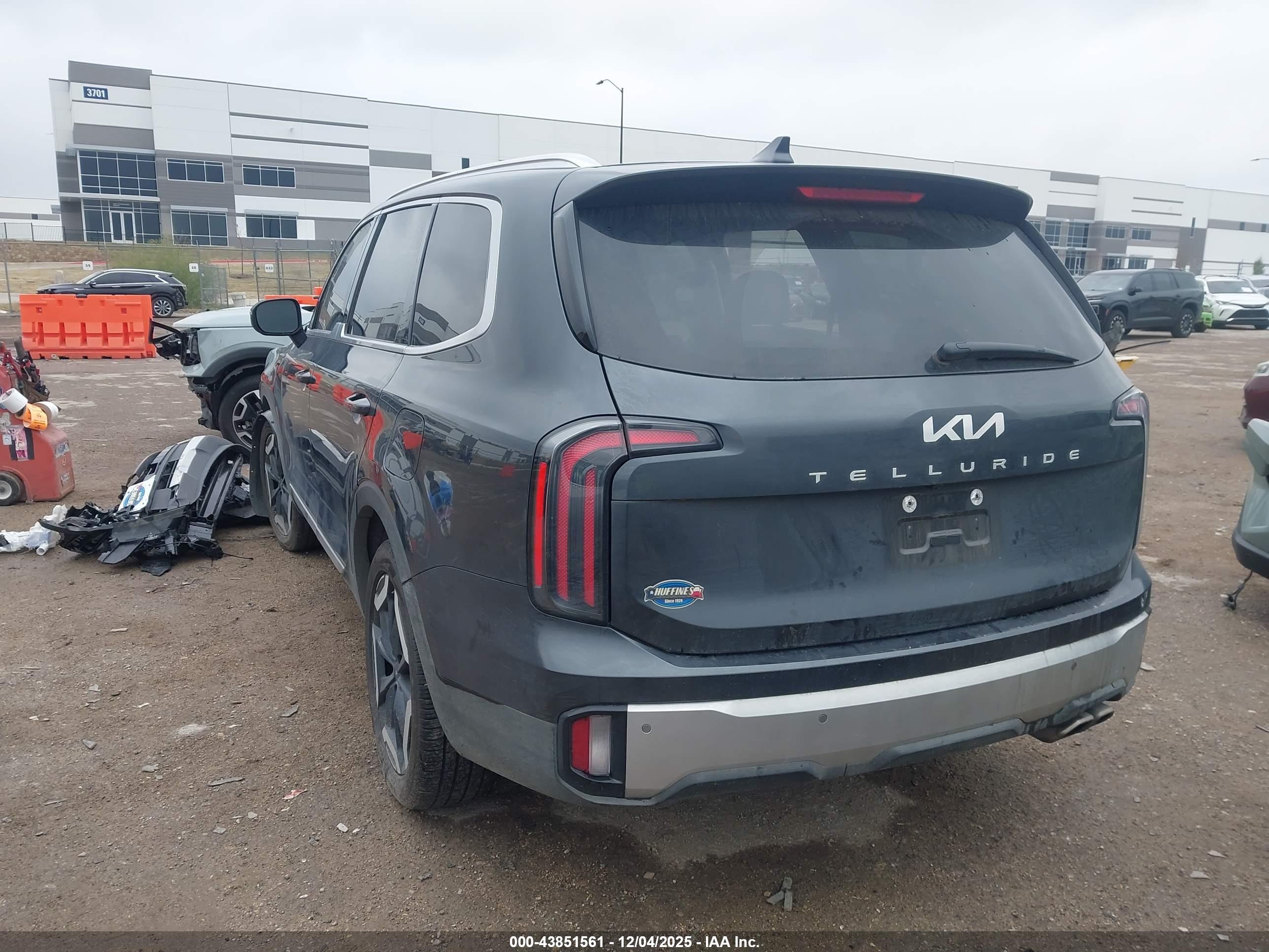 KIA TELLURIDE image 3