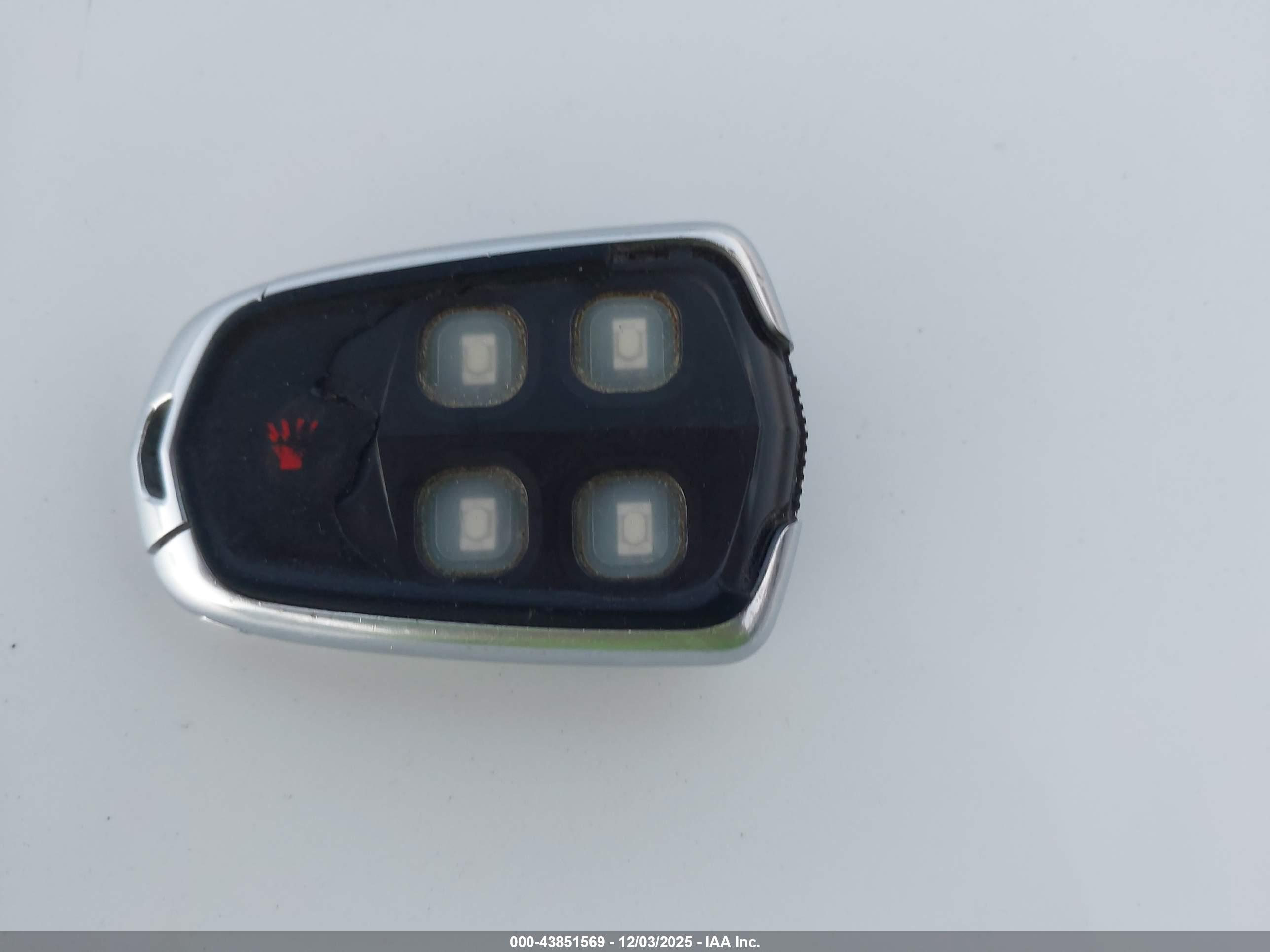 CADILLAC XTS image 11