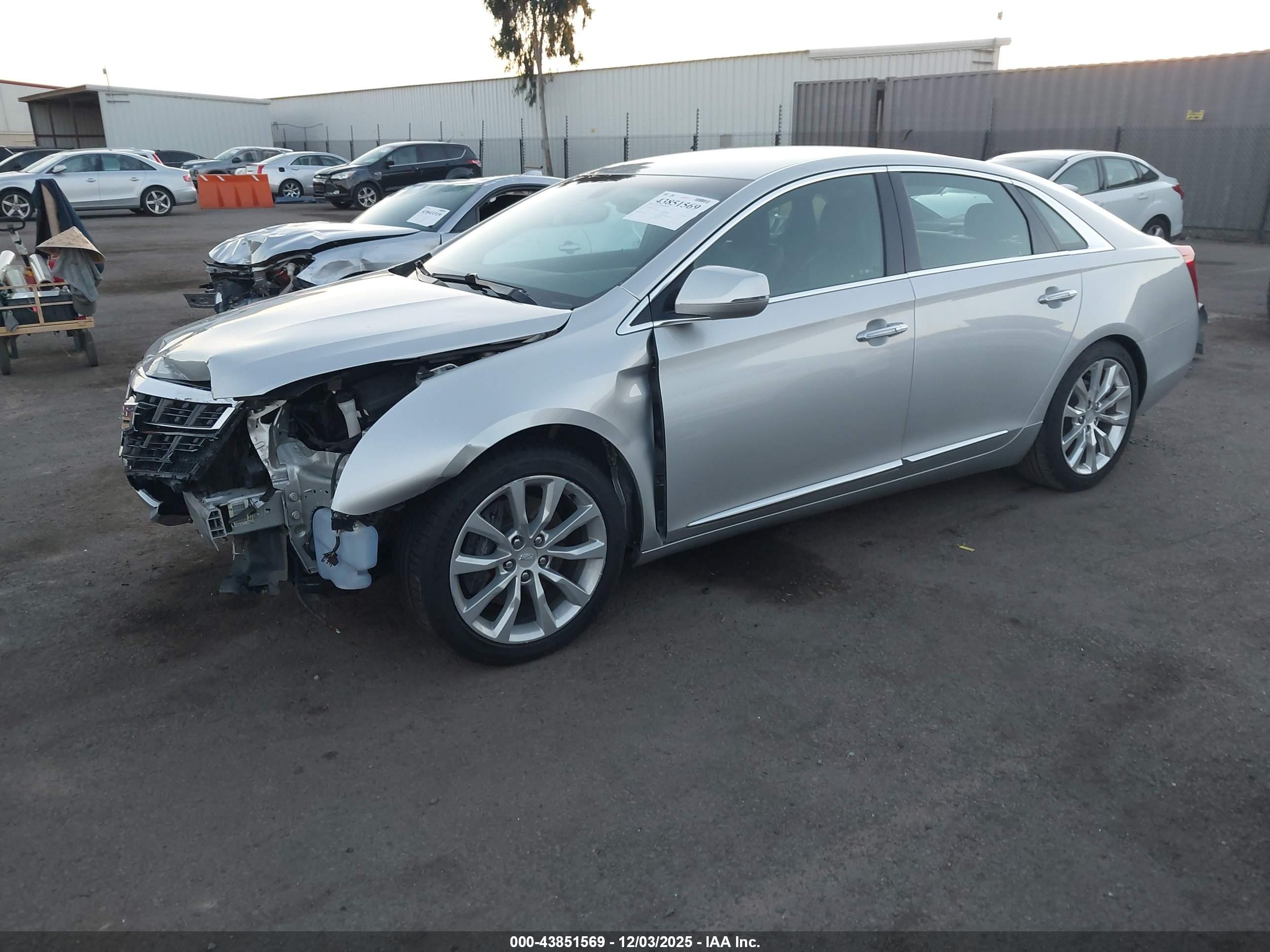 CADILLAC XTS image 2