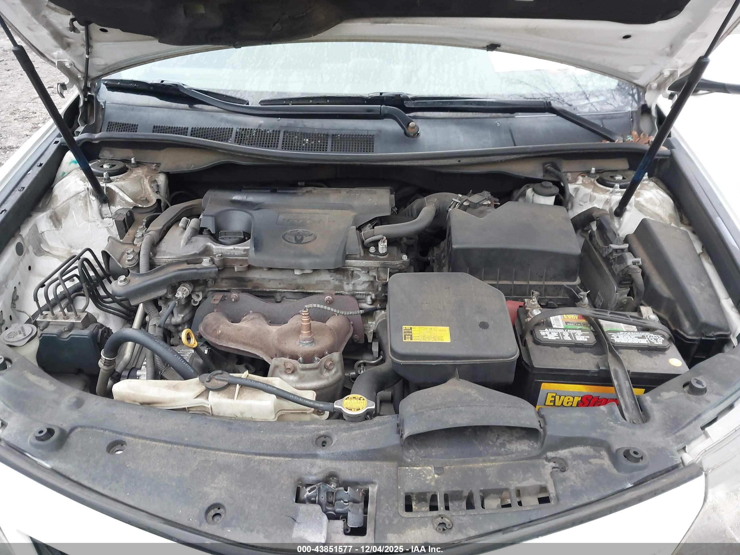 TOYOTA CAMRY image 10