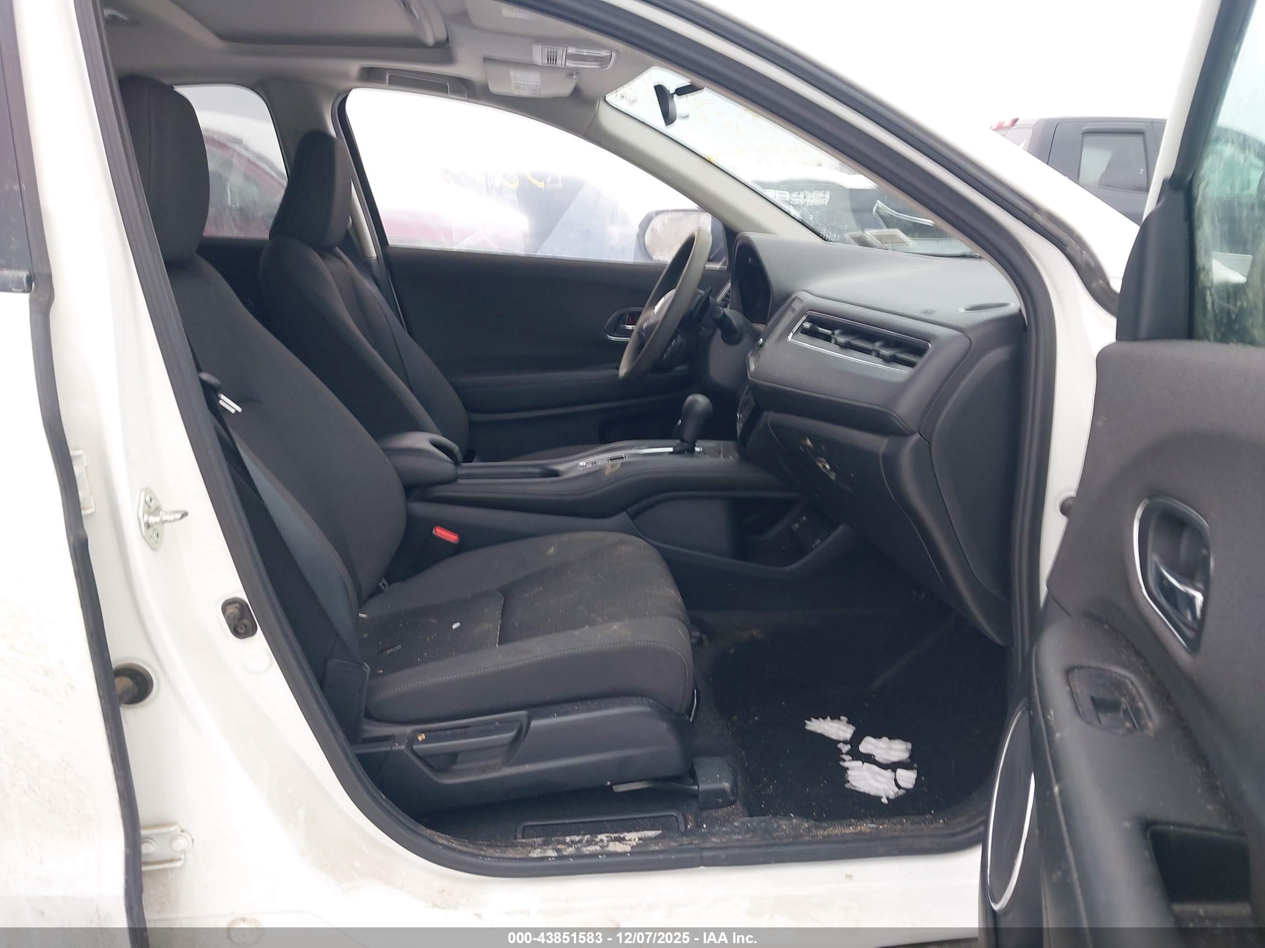 HONDA HR-V image 5