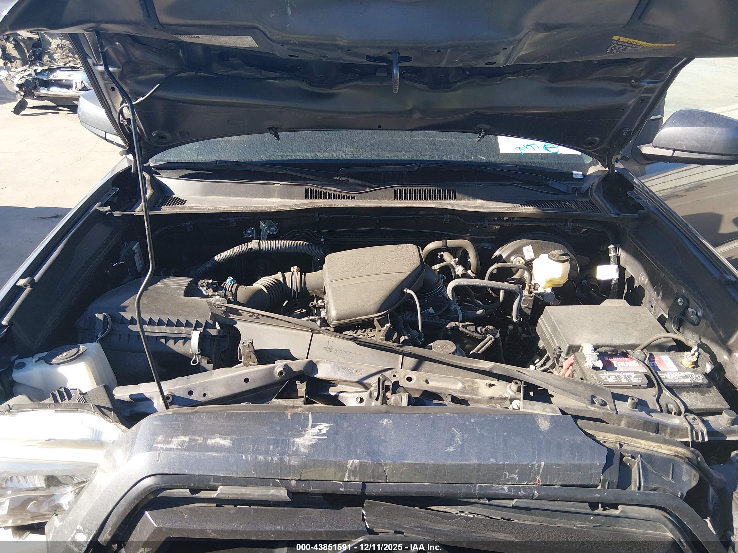TOYOTA TACOMA image 10