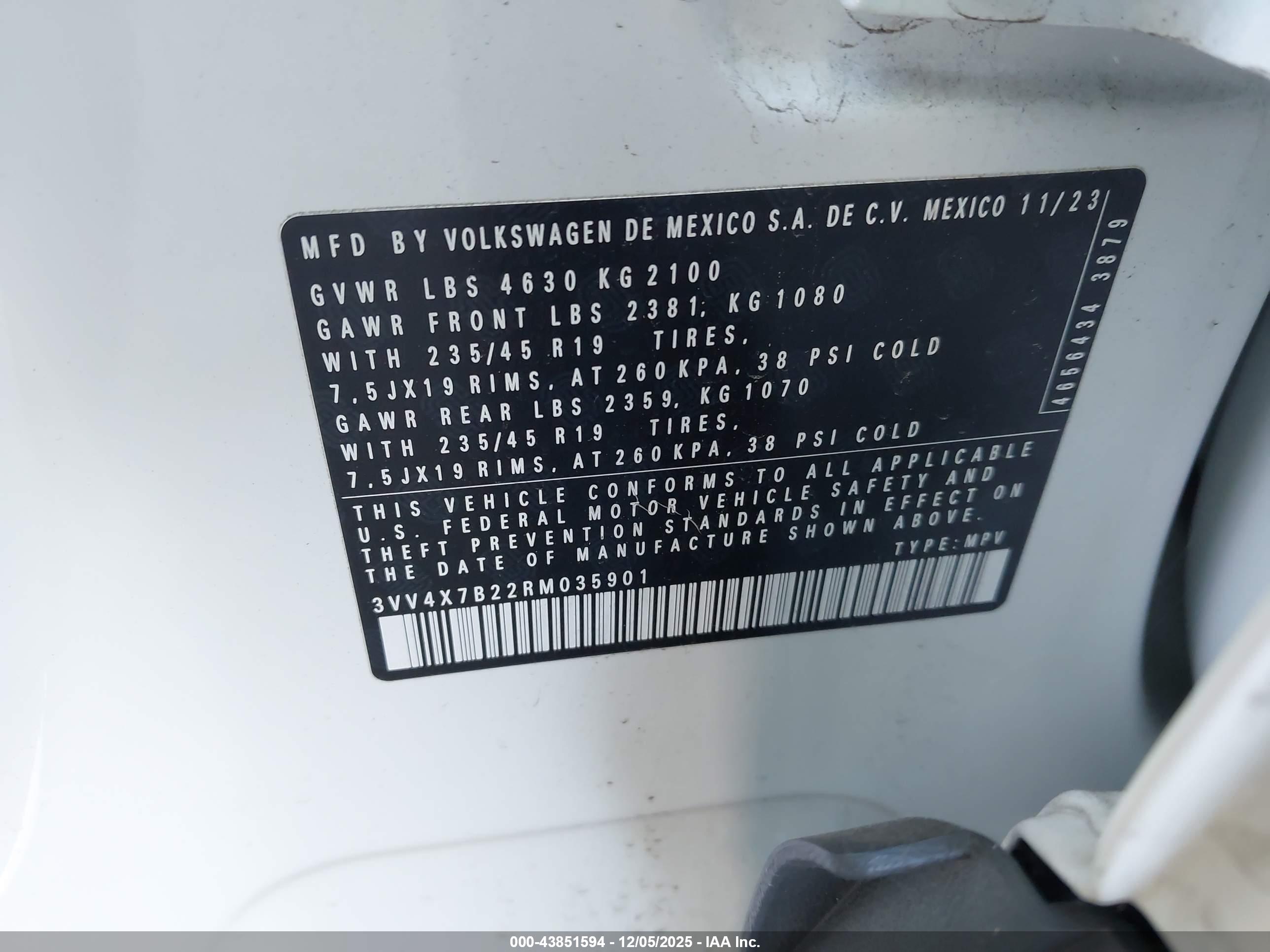 VOLKSWAGEN TAOS image 9