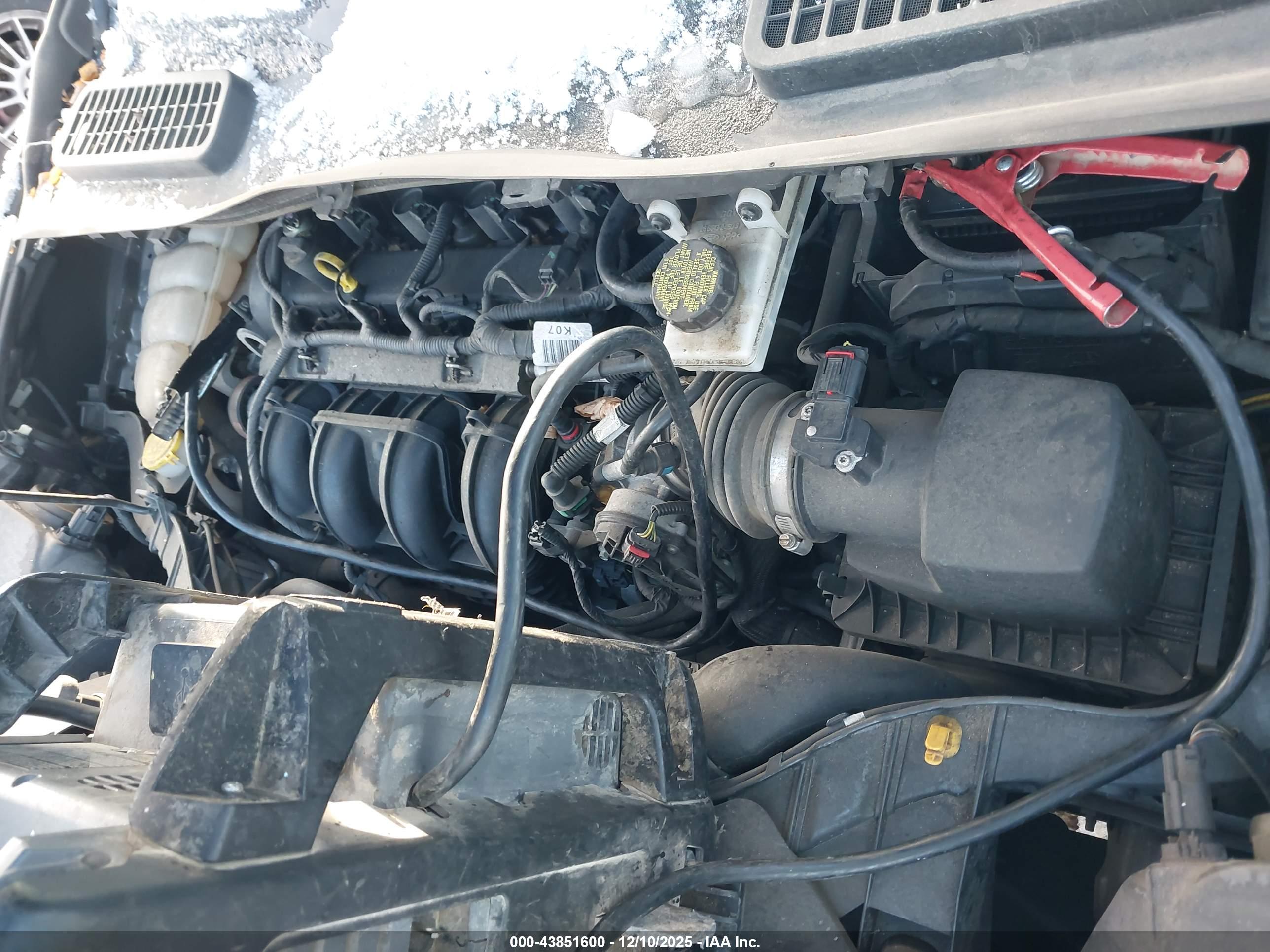 FORD ESCAPE image 6