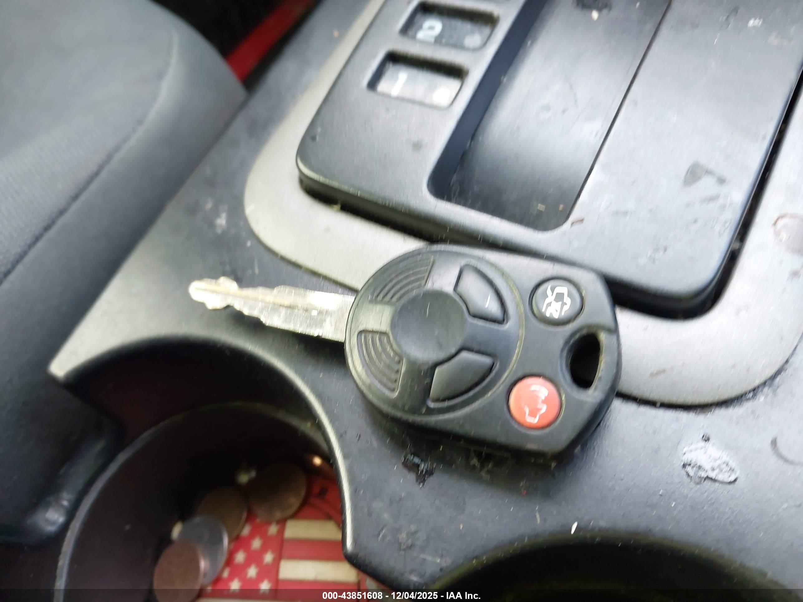 FORD ESCAPE image 11