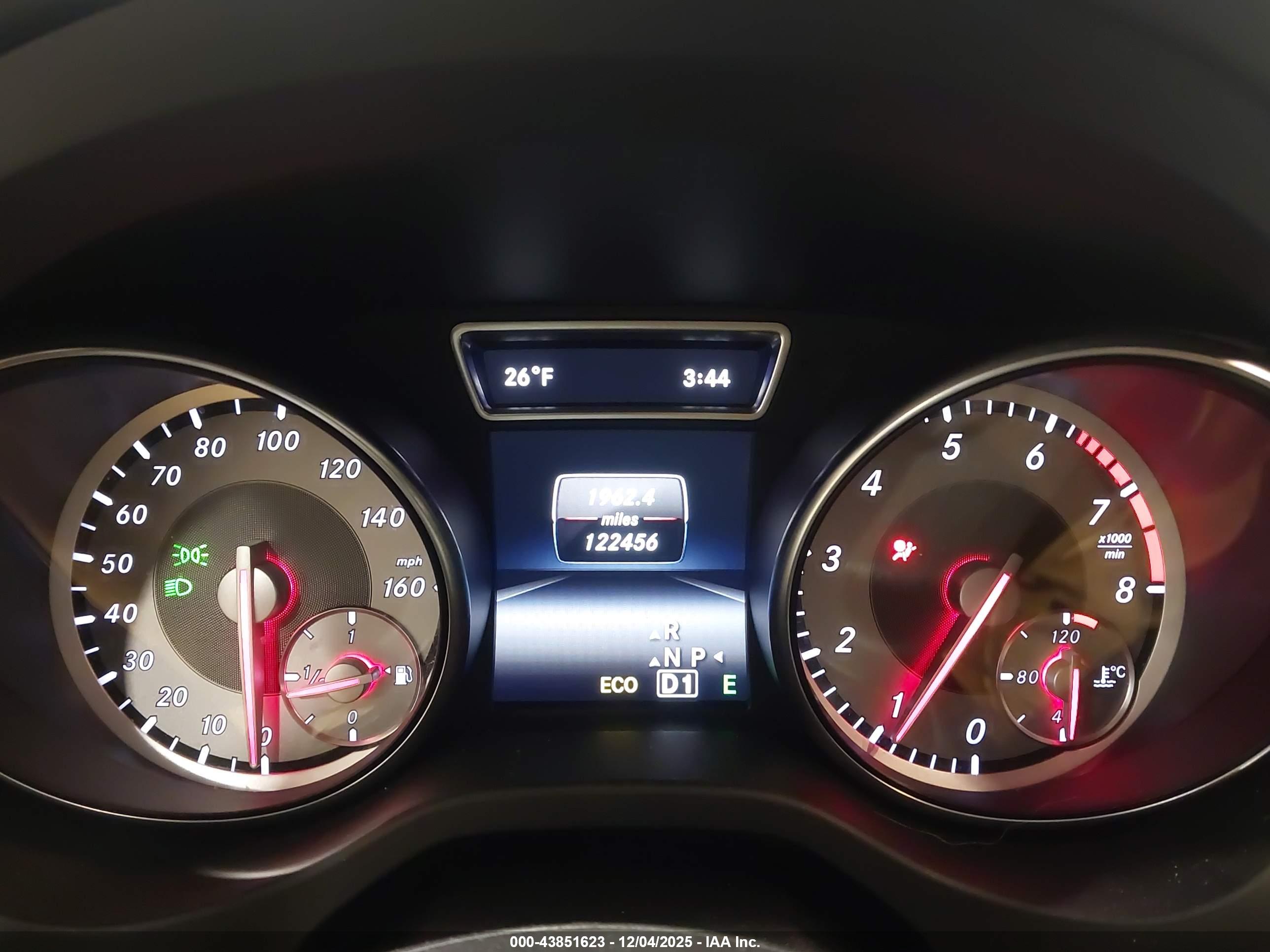 MERCEDES-BENZ CLA image 7
