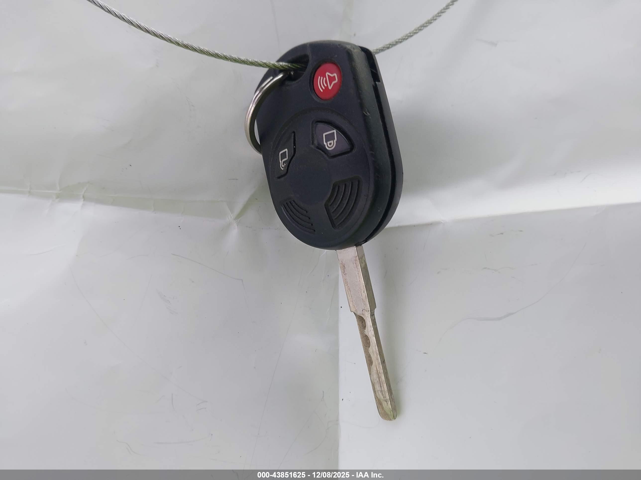 FORD ESCAPE image 11
