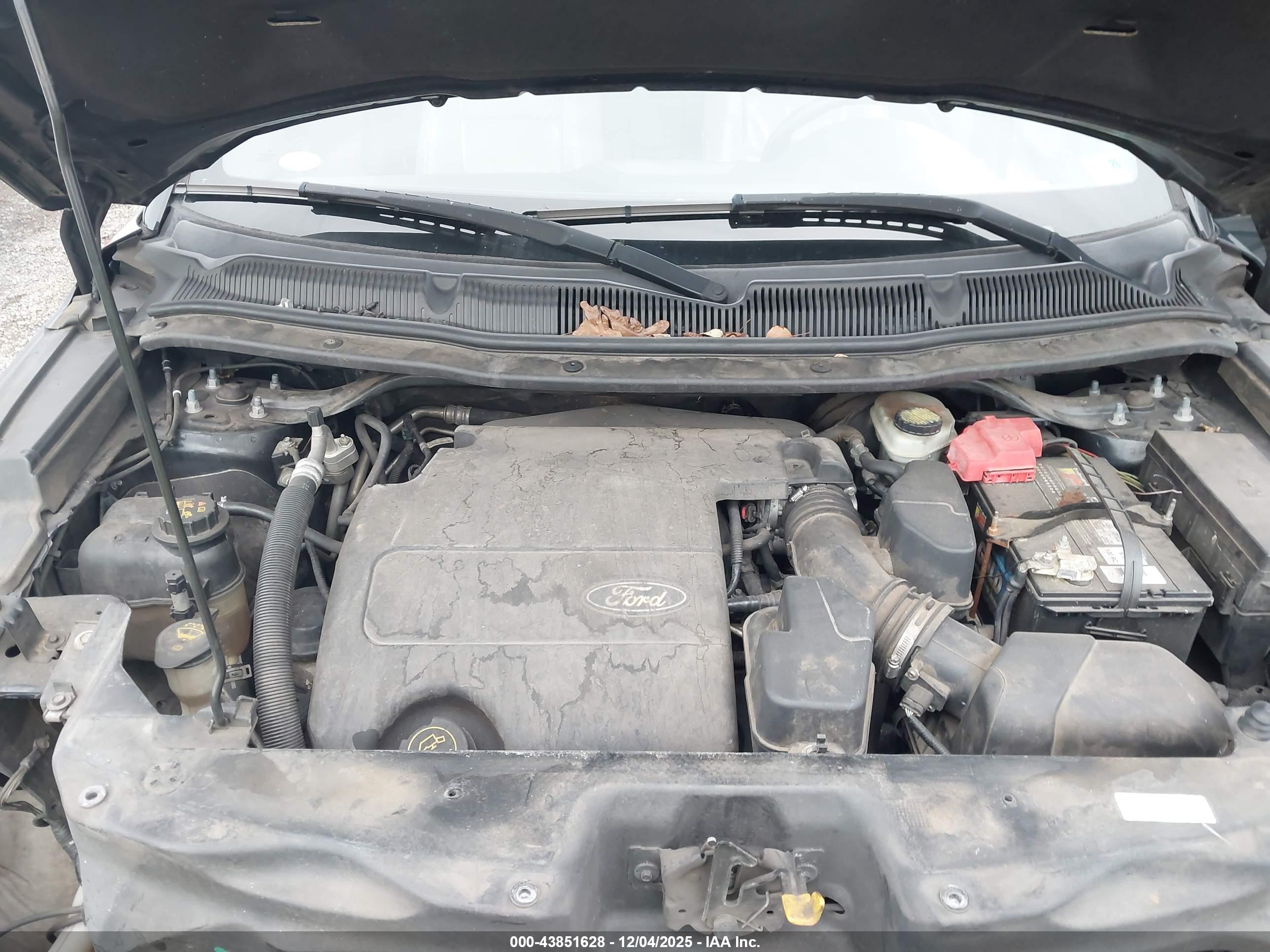 FORD EXPLORER image 10
