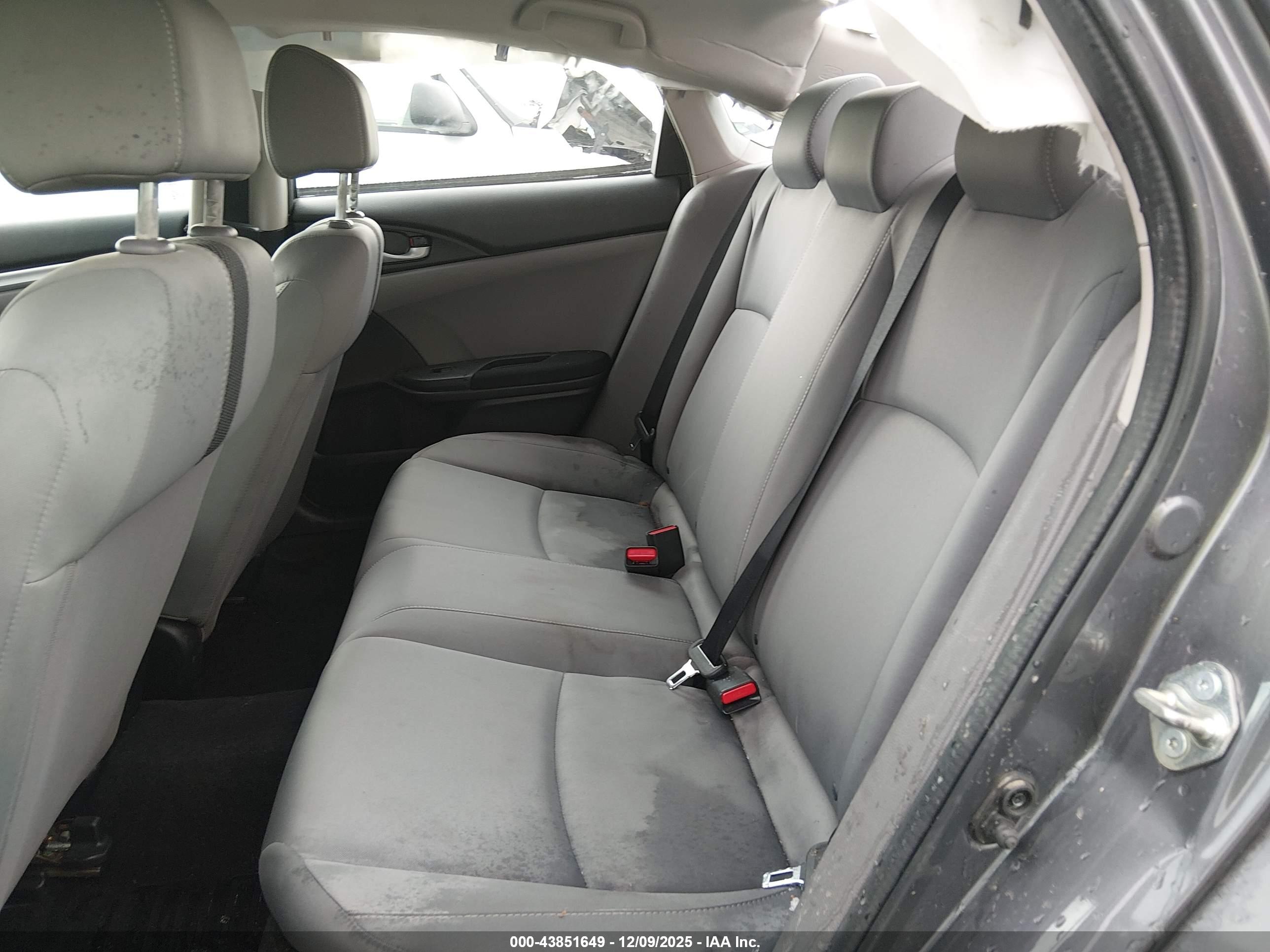 HONDA CIVIC image 8