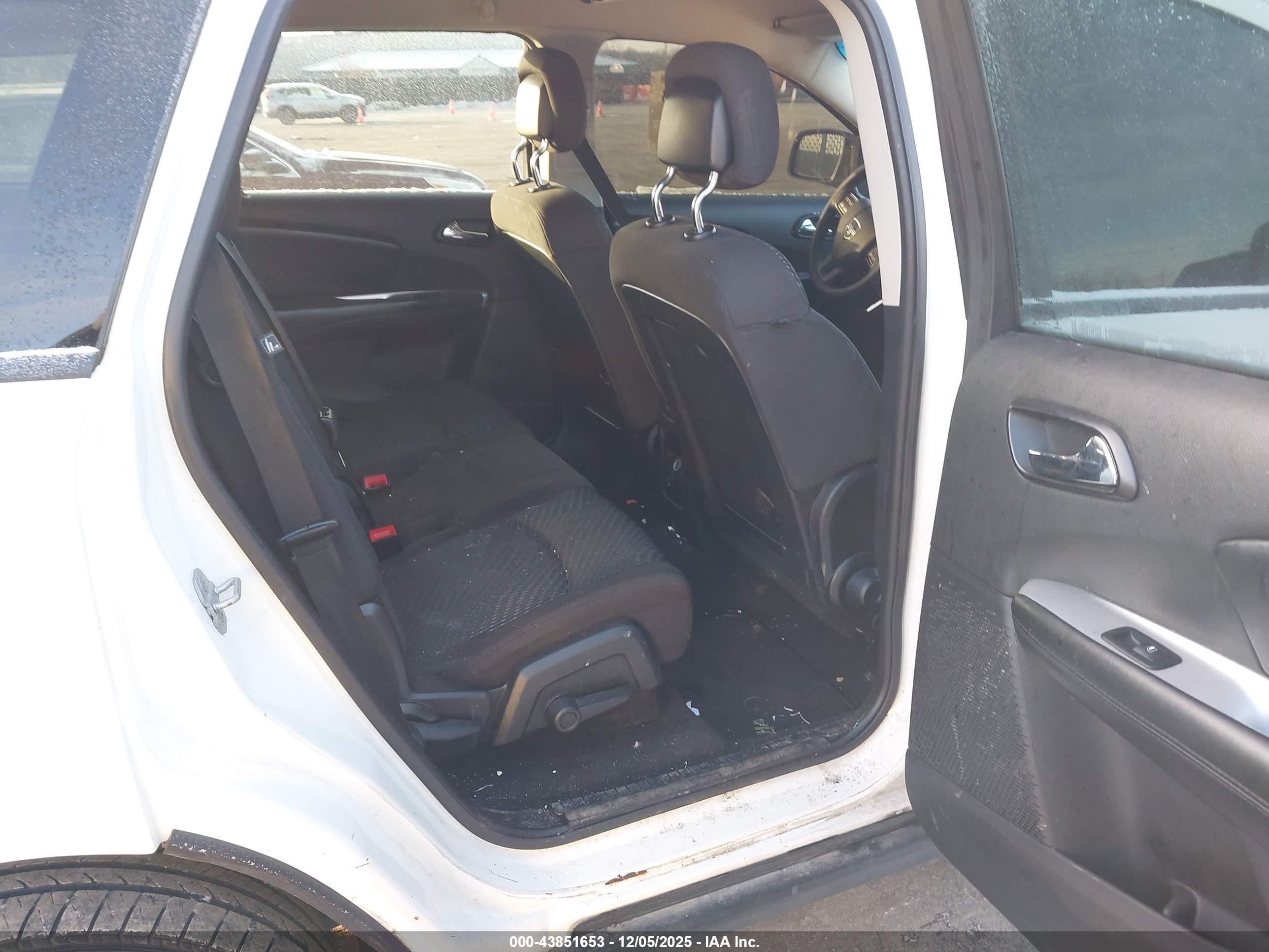 DODGE JOURNEY image 8