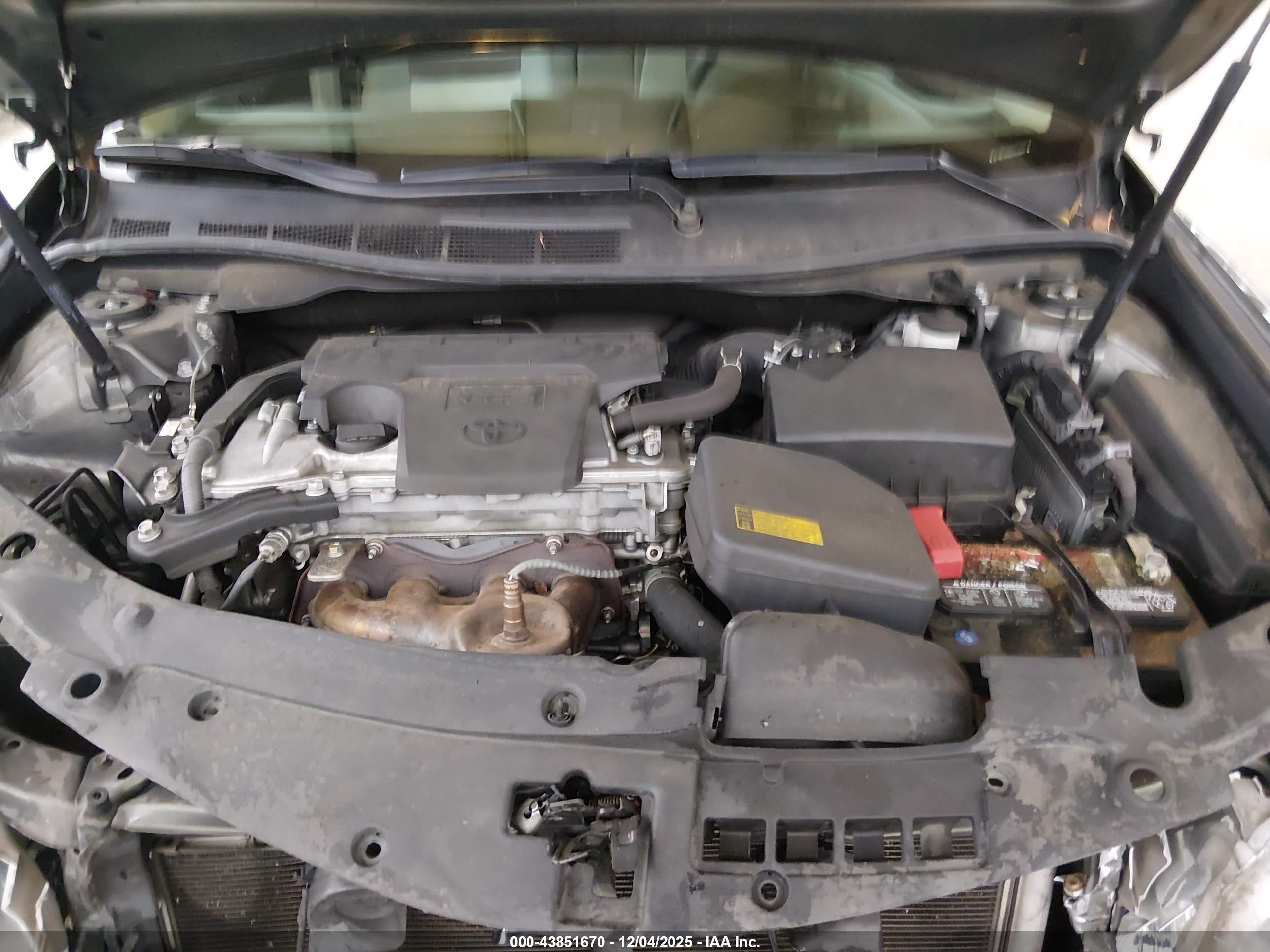 TOYOTA CAMRY image 10