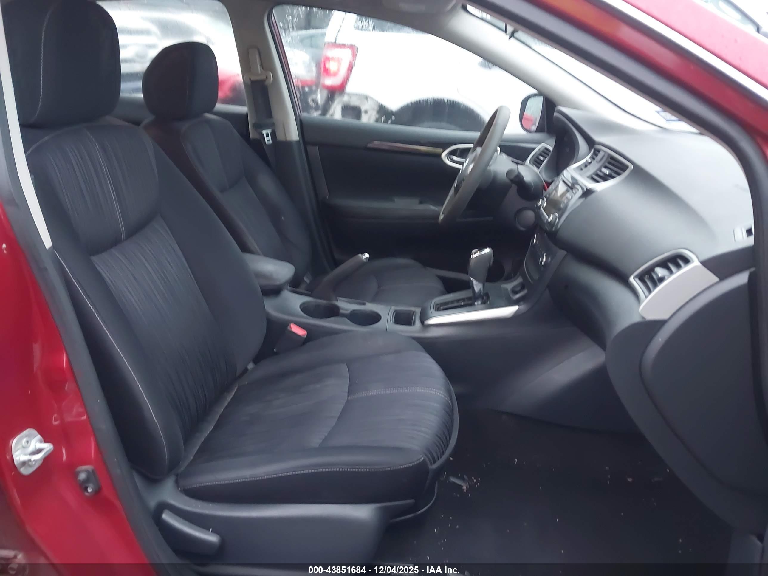 NISSAN SENTRA image 5