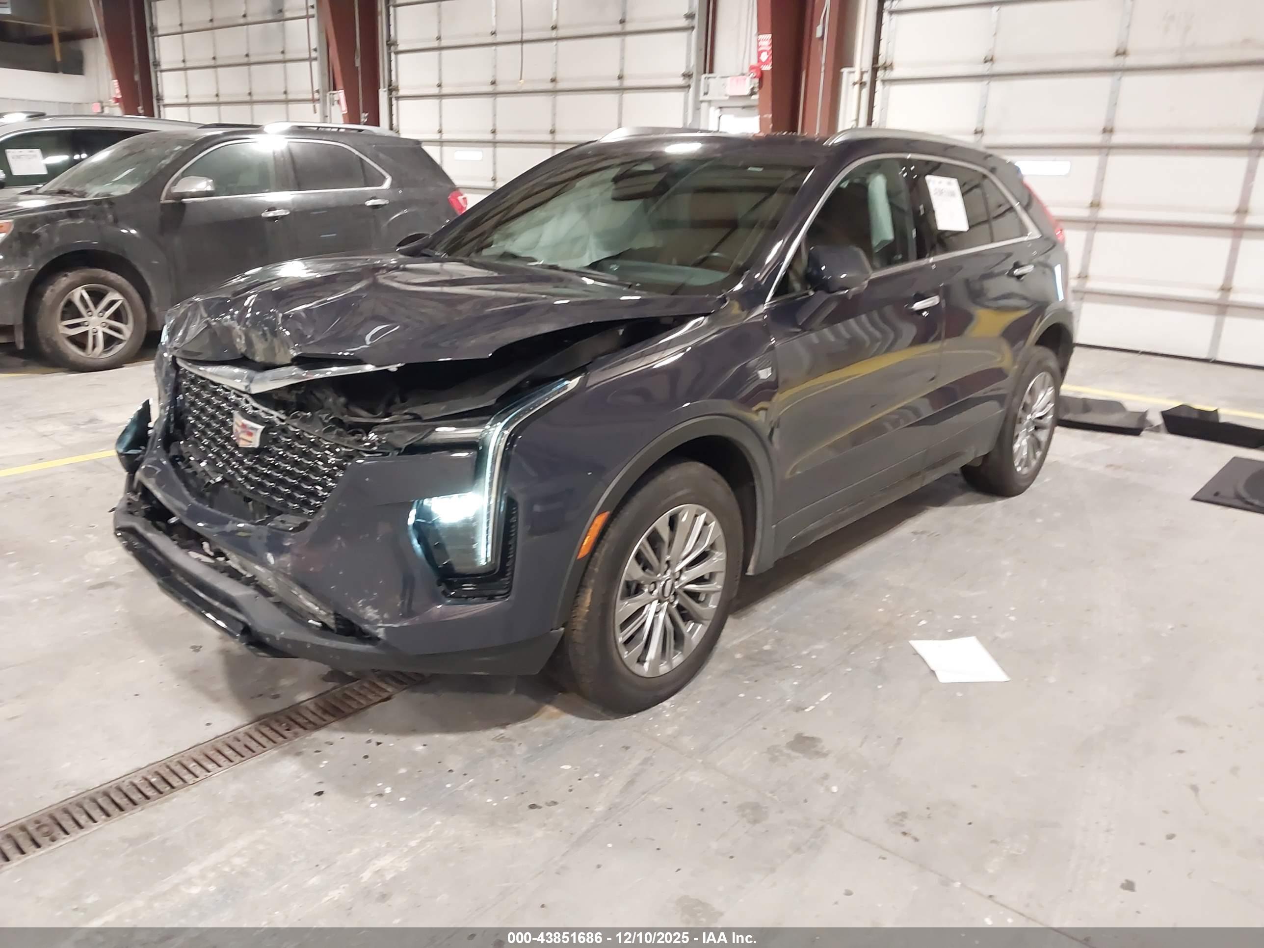 CADILLAC XT4 image 2