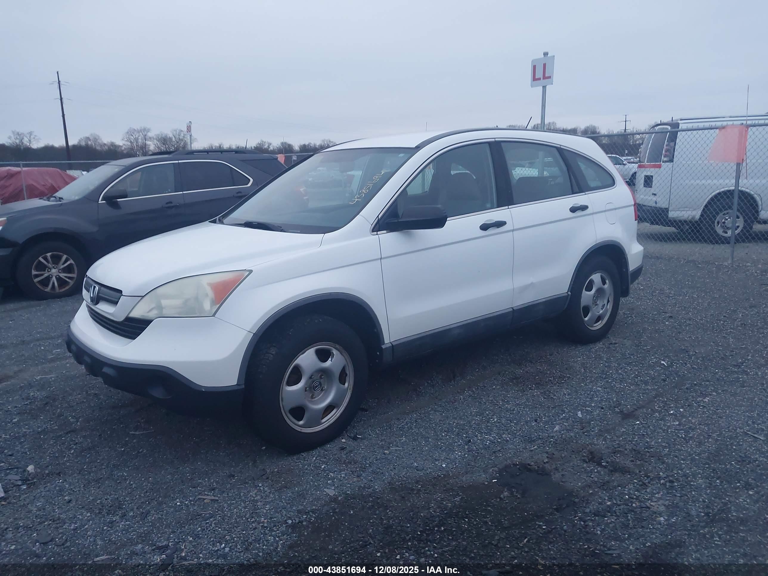 HONDA CR-V image 2