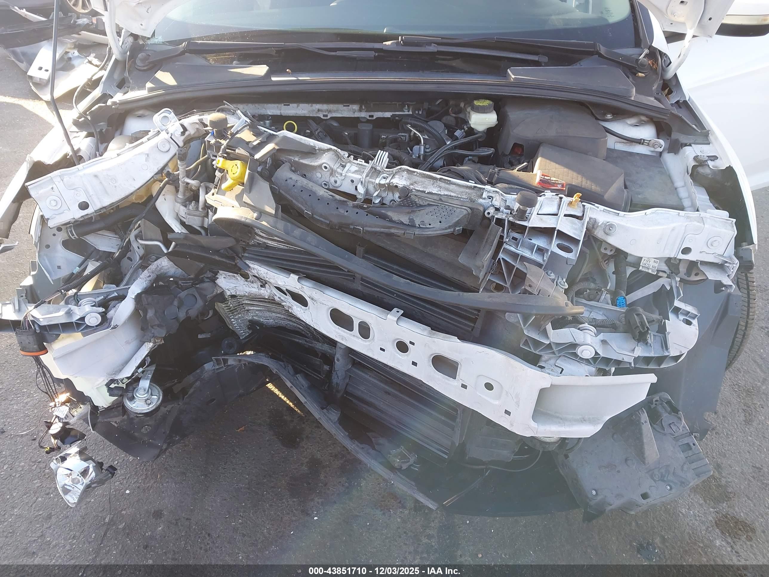 FORD FOCUS image 10