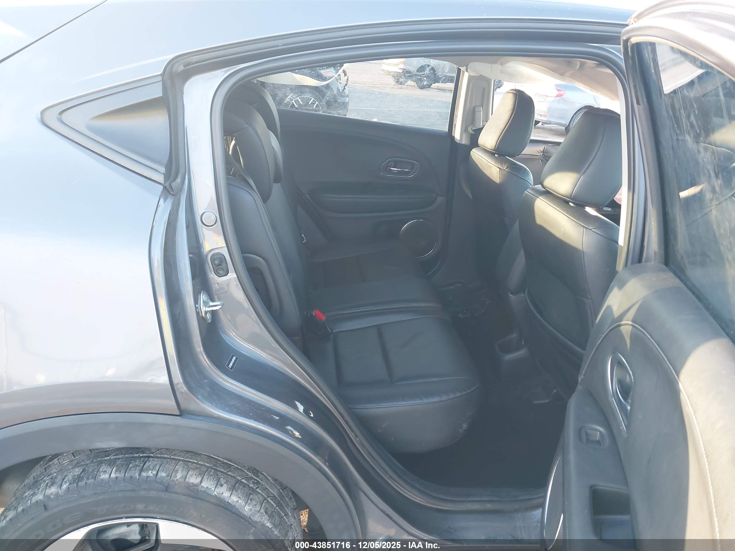 HONDA HR-V image 8