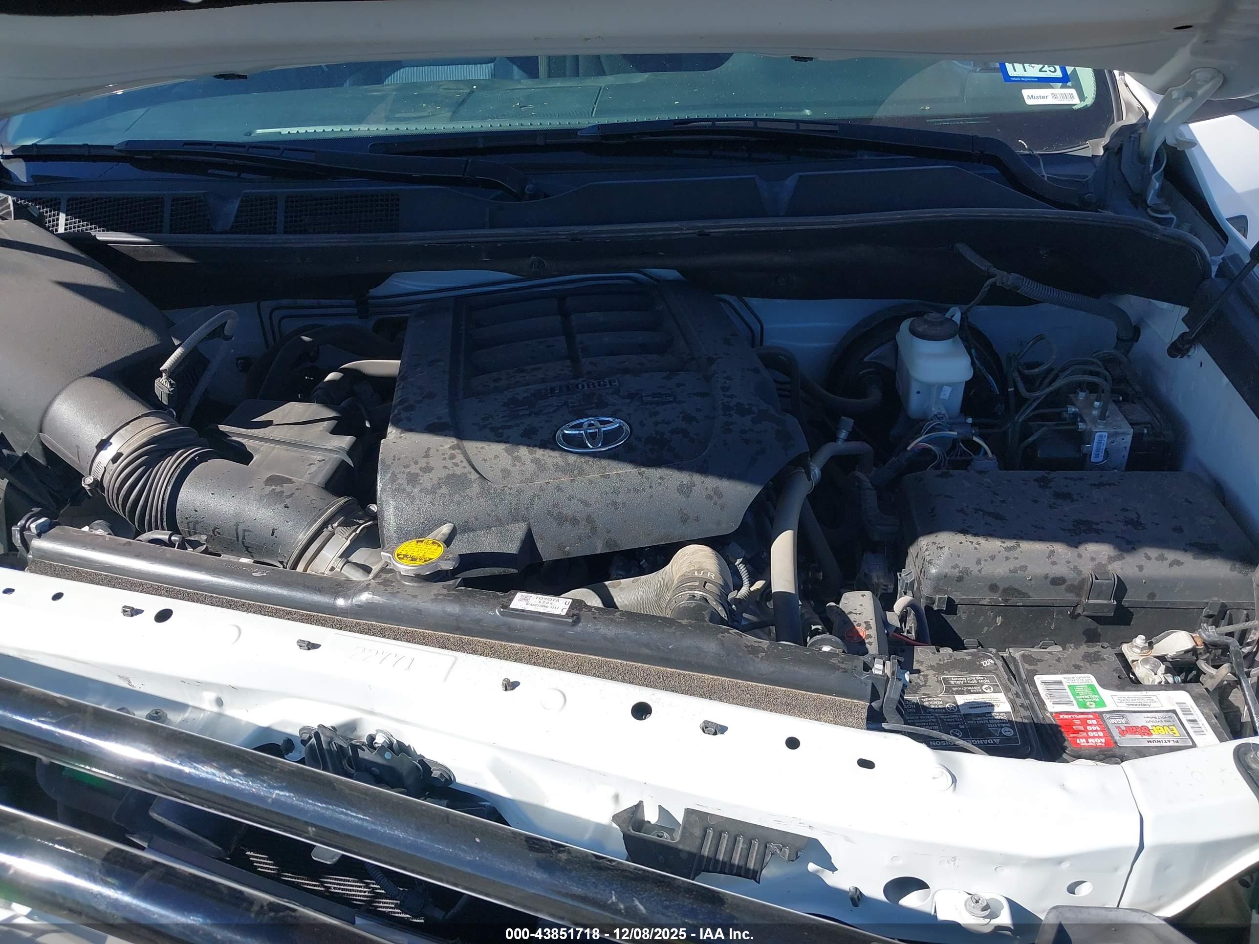 TOYOTA TUNDRA image 10