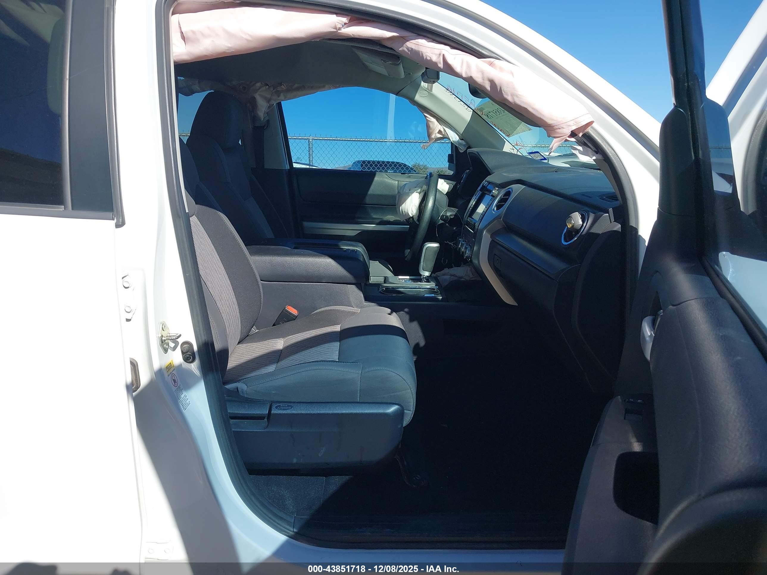 TOYOTA TUNDRA image 5