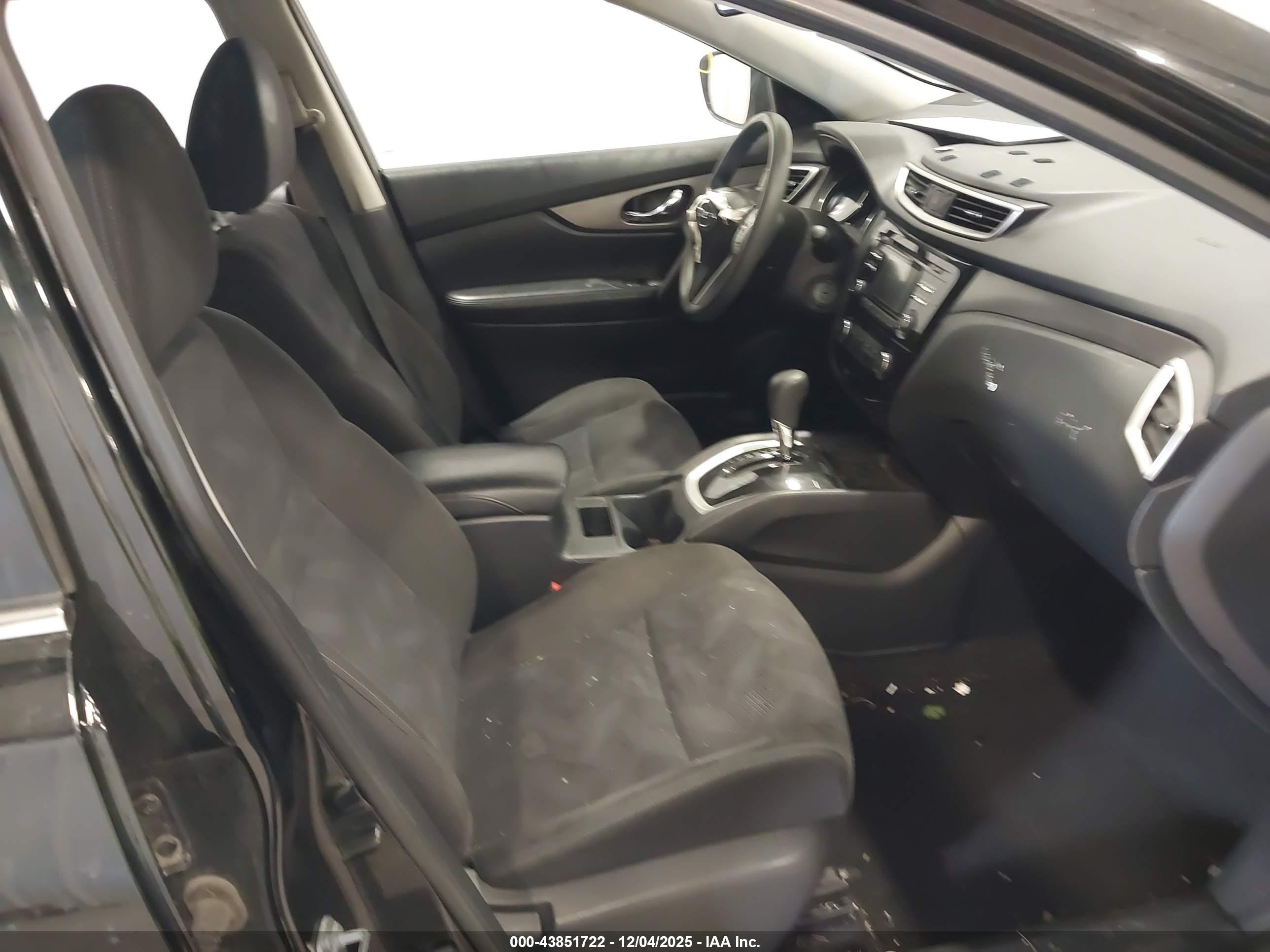 NISSAN ROGUE image 5