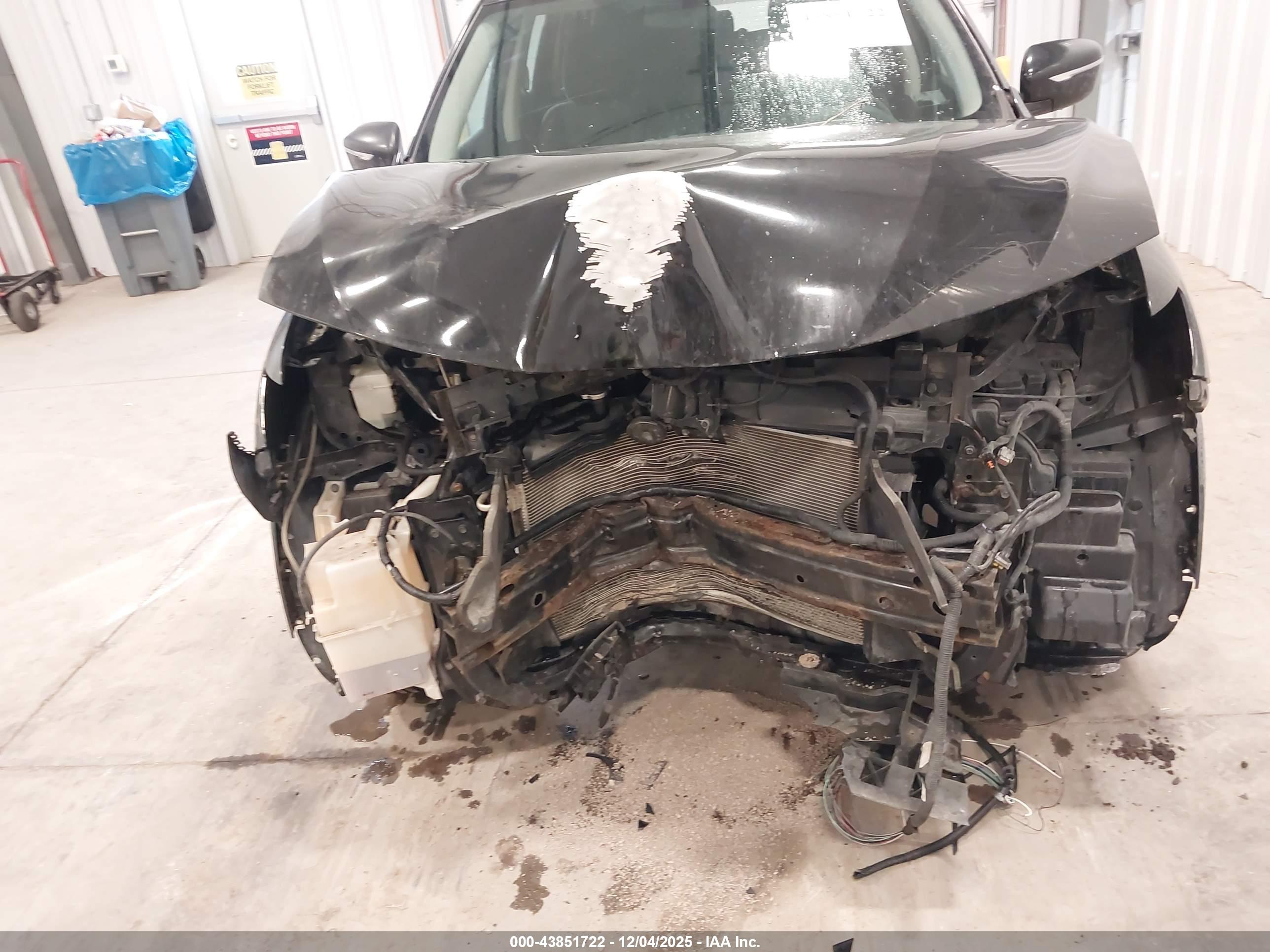 NISSAN ROGUE image 6