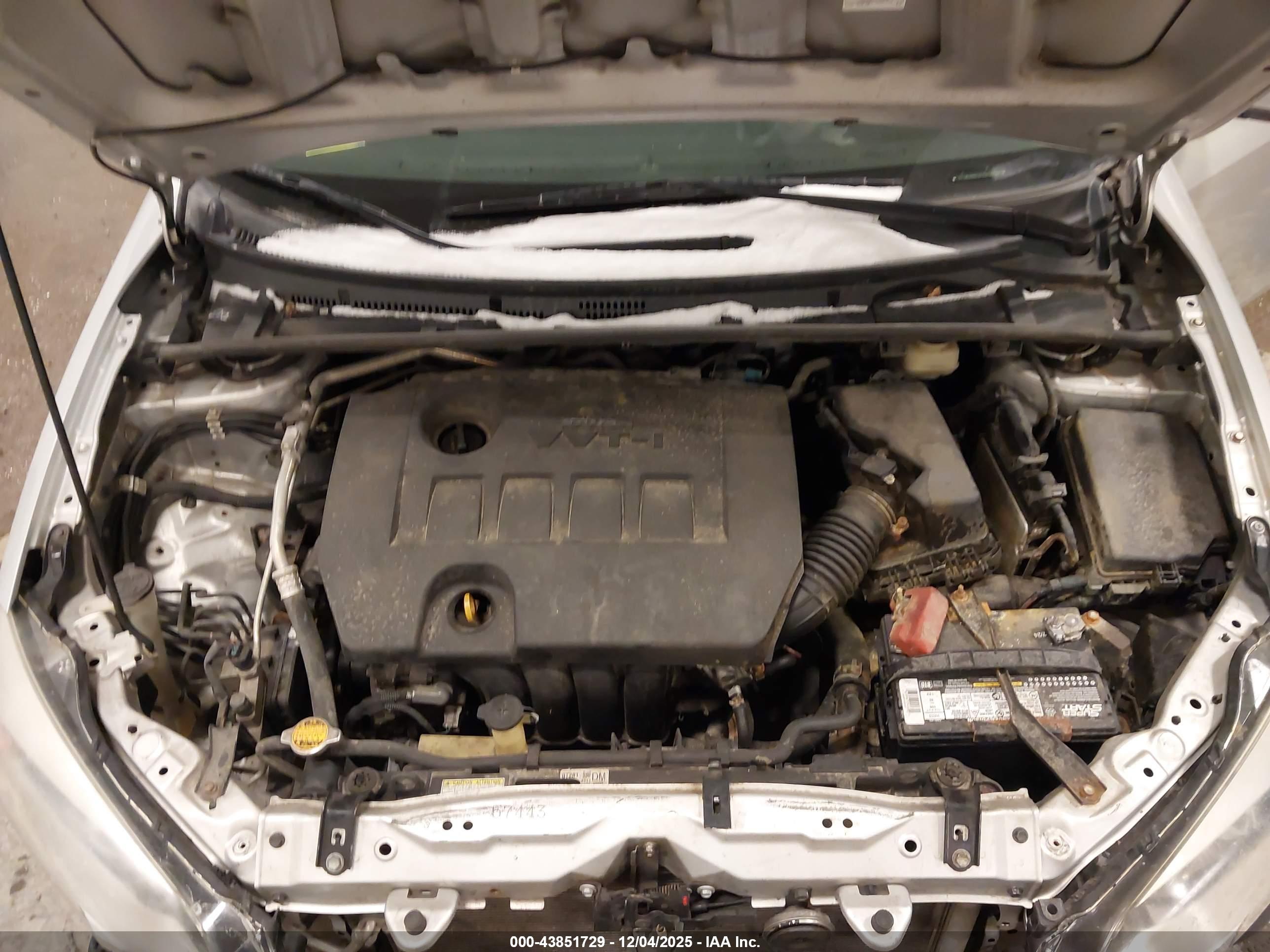 TOYOTA COROLLA image 10