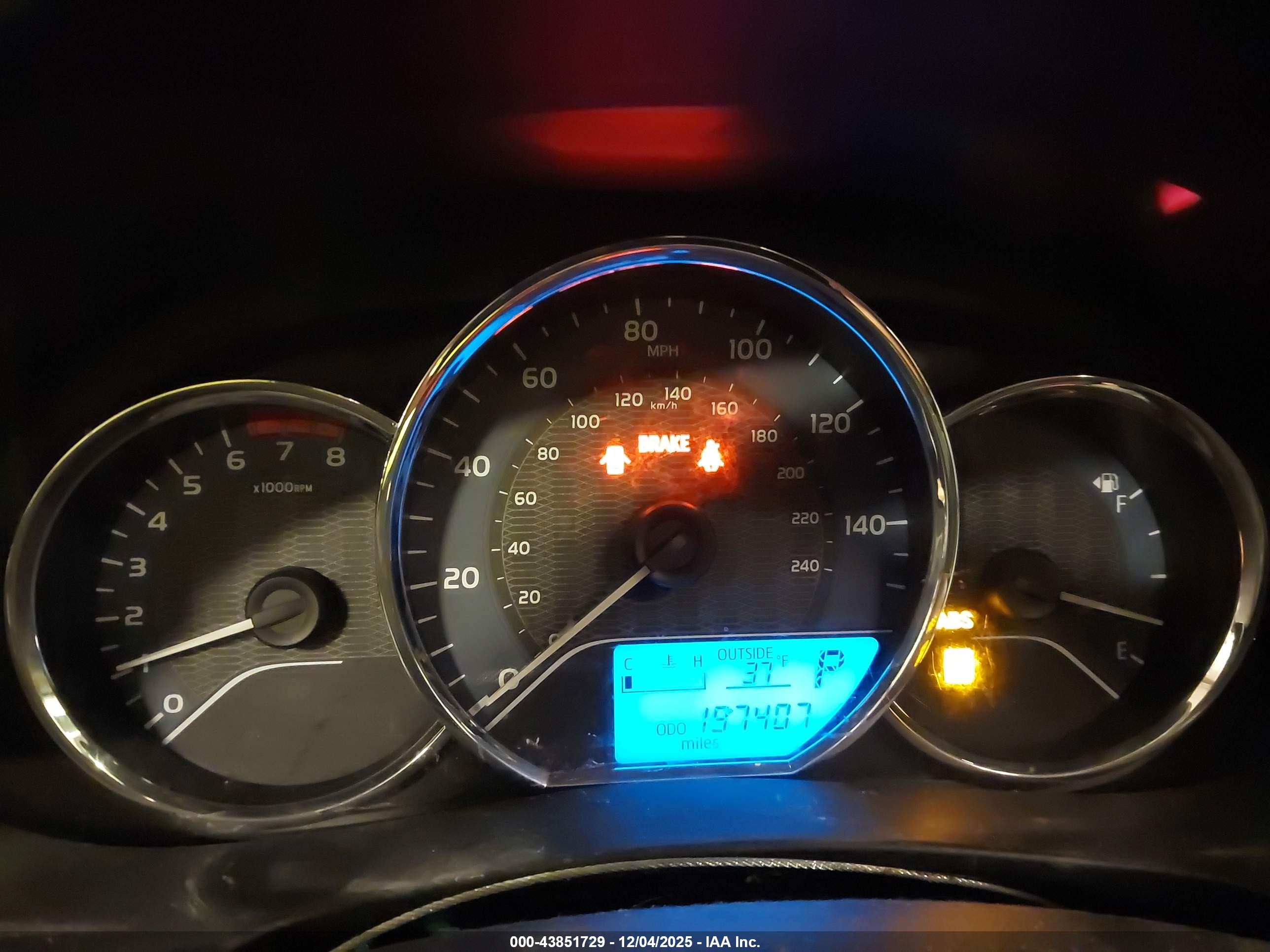 TOYOTA COROLLA image 7