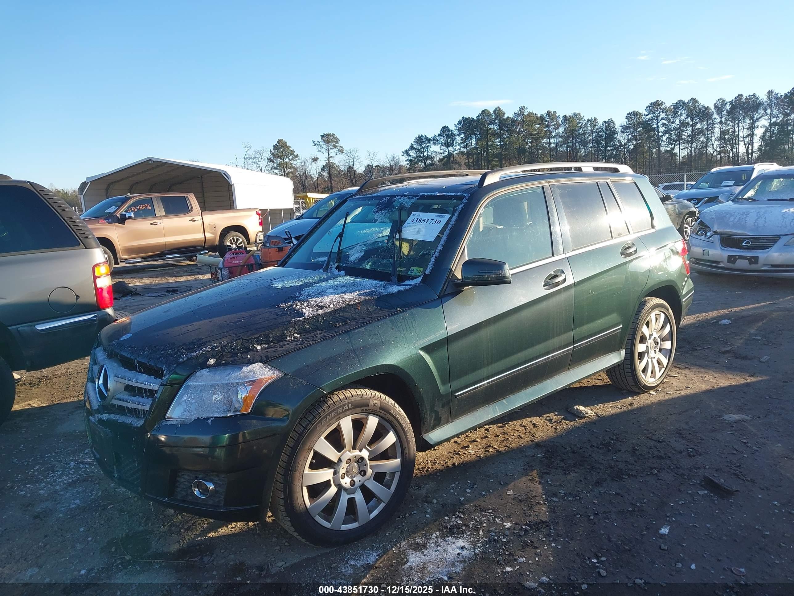 MERCEDES-BENZ GLK image 2